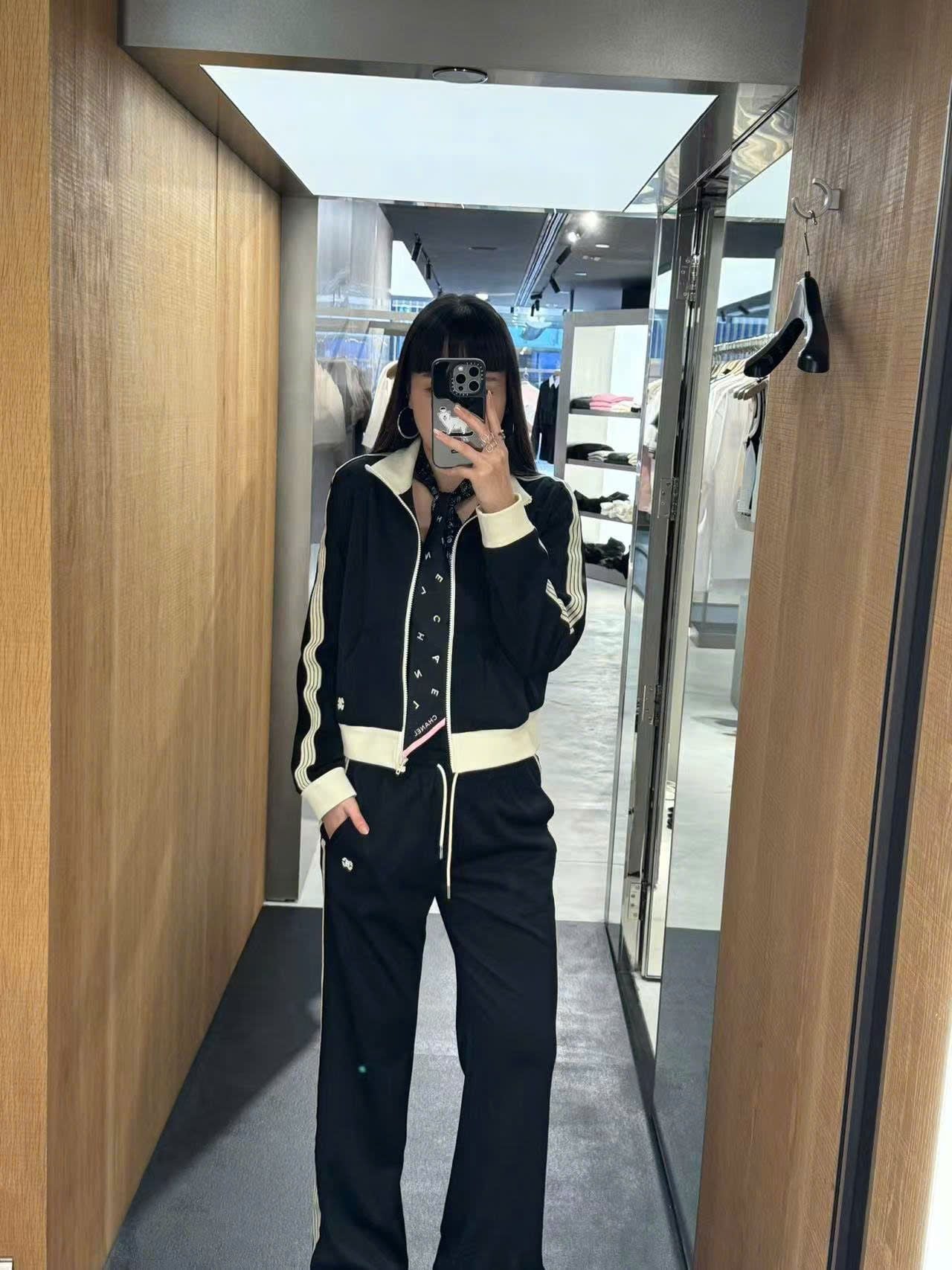  Bộ Áo khoác nỉ - 3 sọc và quần nỉ đen sọc trắng set 