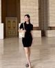  Váy body đen ôm vừa, logo ngực 