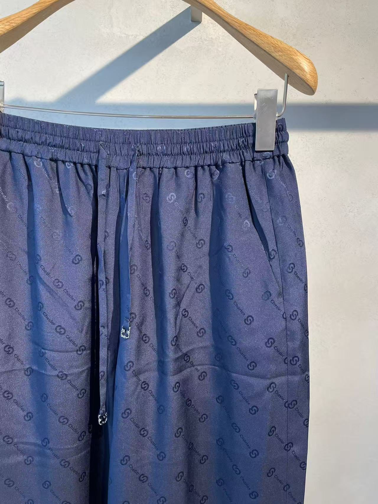  Quần lụa dài xanh navy, dây rút 