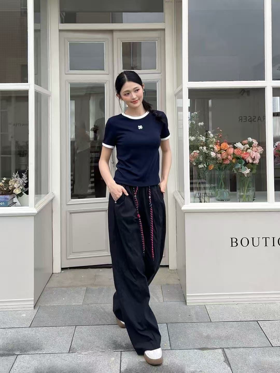  Áo Navy đậm- viền trắng, logo CC nhỏ ngực 