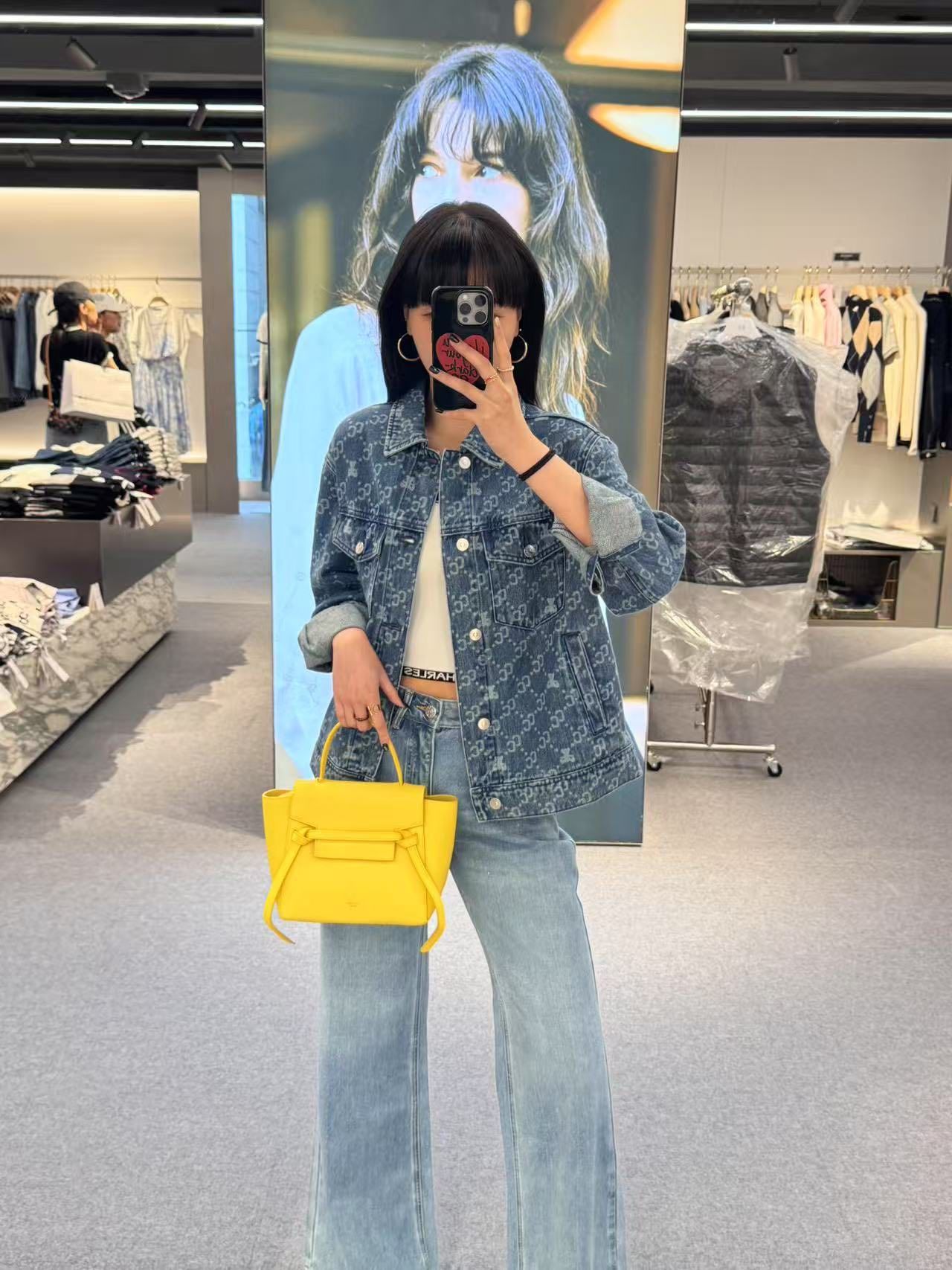  1.Áo khoác denim xanh nhiều túi full logo 