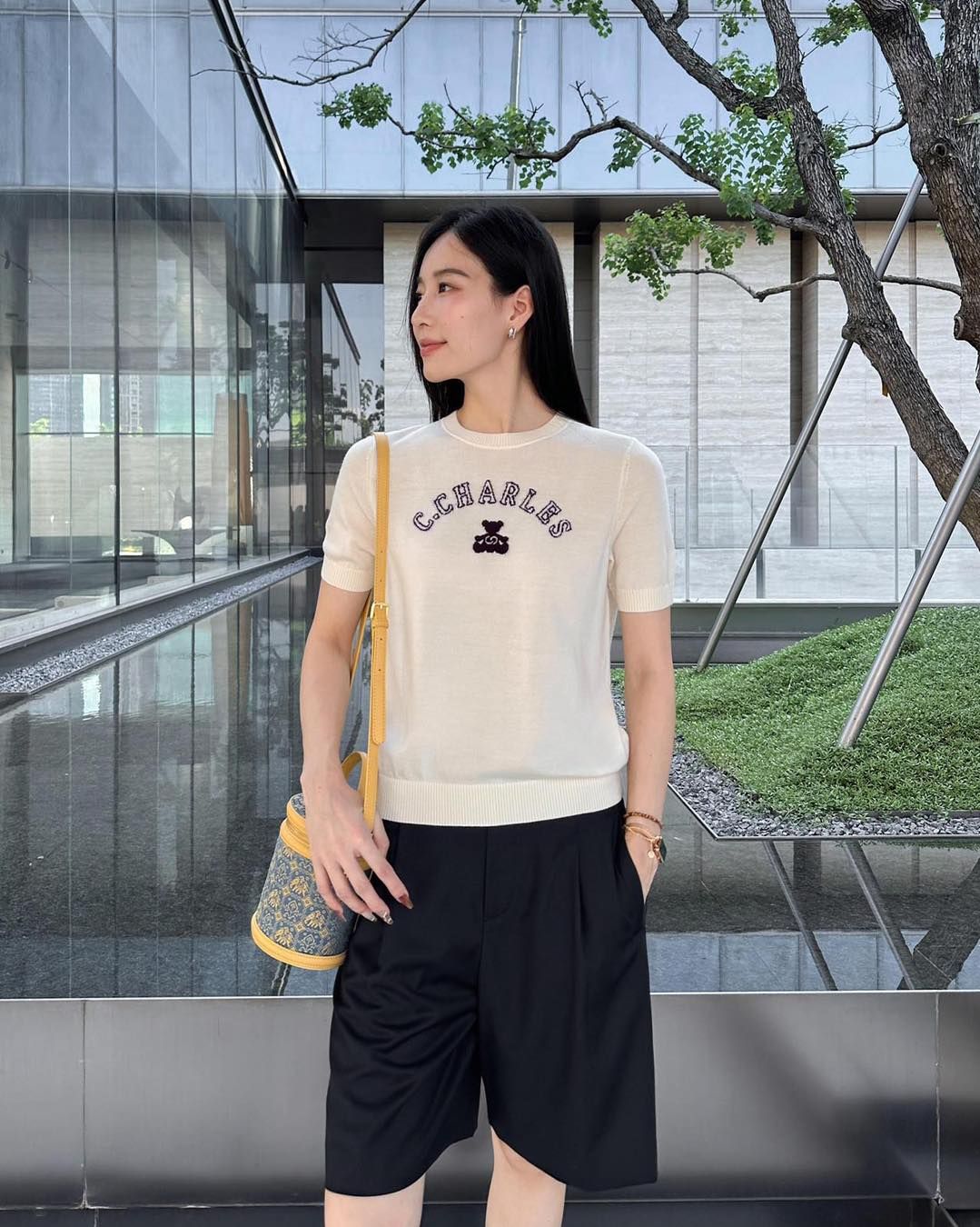  Áo C.Charles gấu đen - bo gấu 