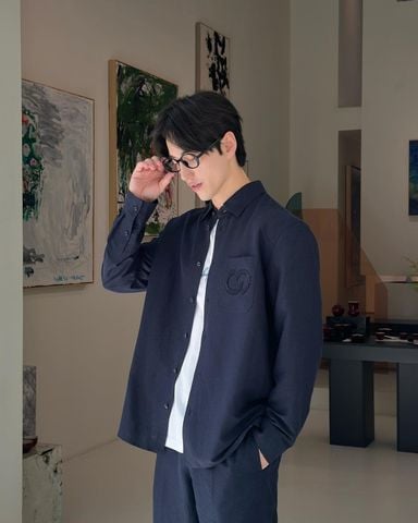  Áo Sơ mi xanh tím túi Logo 1 bên 