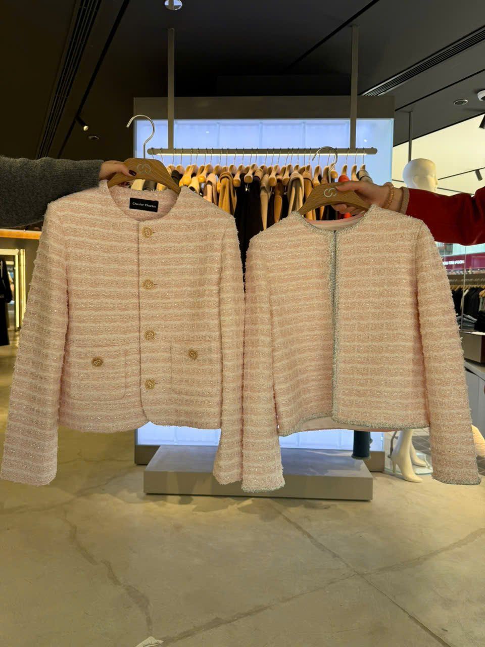  Áo Twed Hồng - Nút đồng 