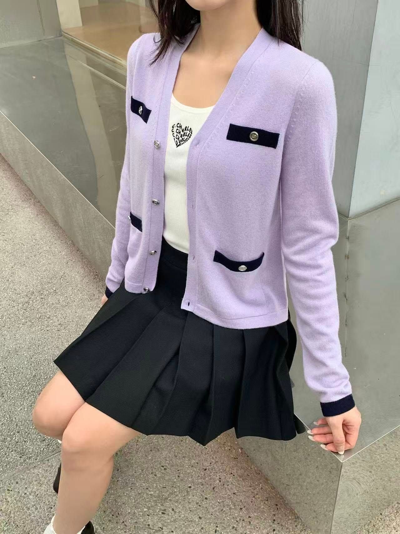  2.Áo CDG tím 4 viền túi đen trước 