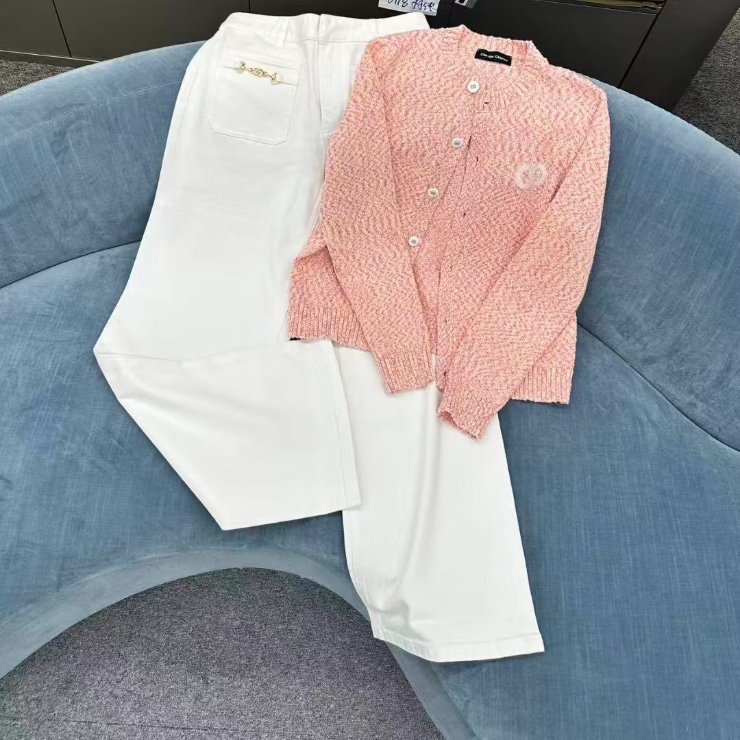  Áo CDG hồng Coral , cúc trắng logo 