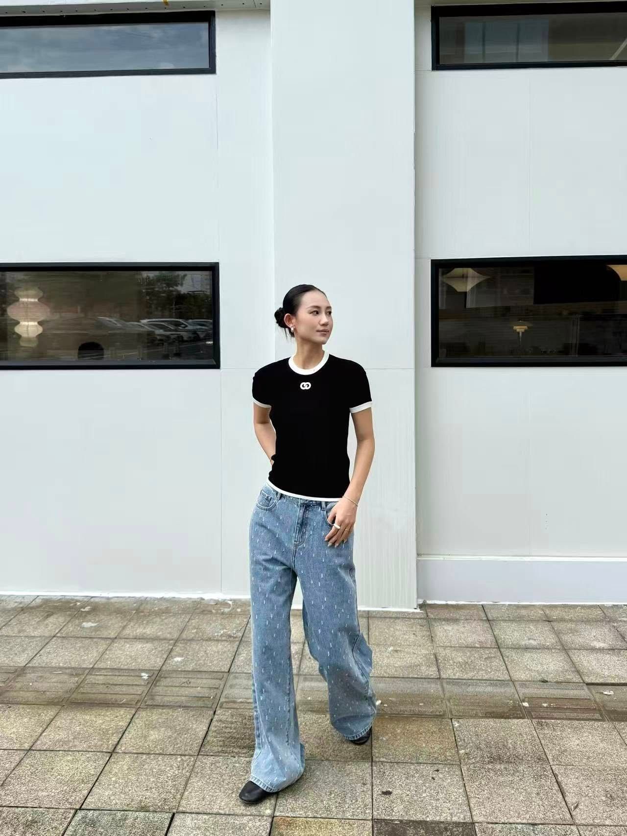  Quần jean xanh, wax hạt mưa 