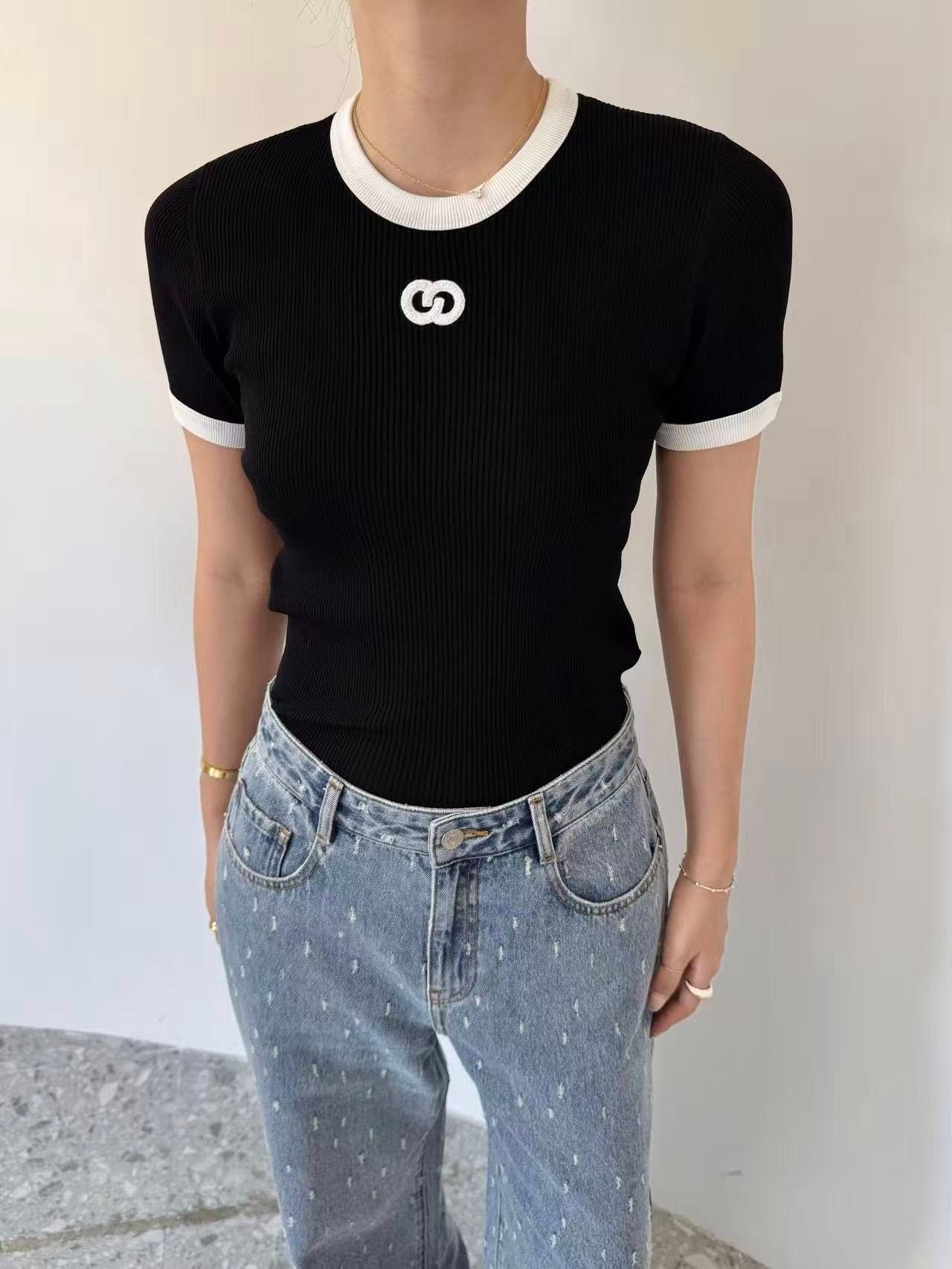  Quần jean xanh, wax hạt mưa 