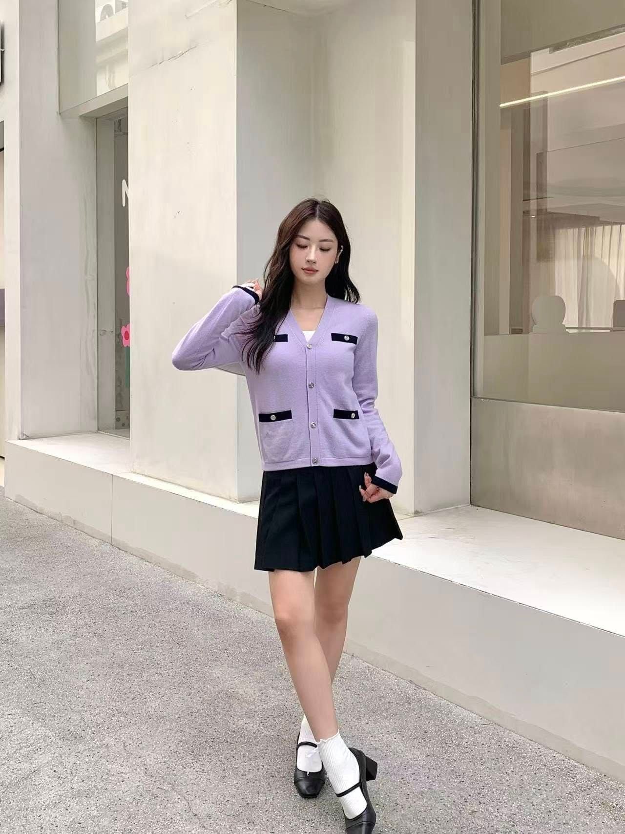  2.Áo CDG tím 4 viền túi đen trước 