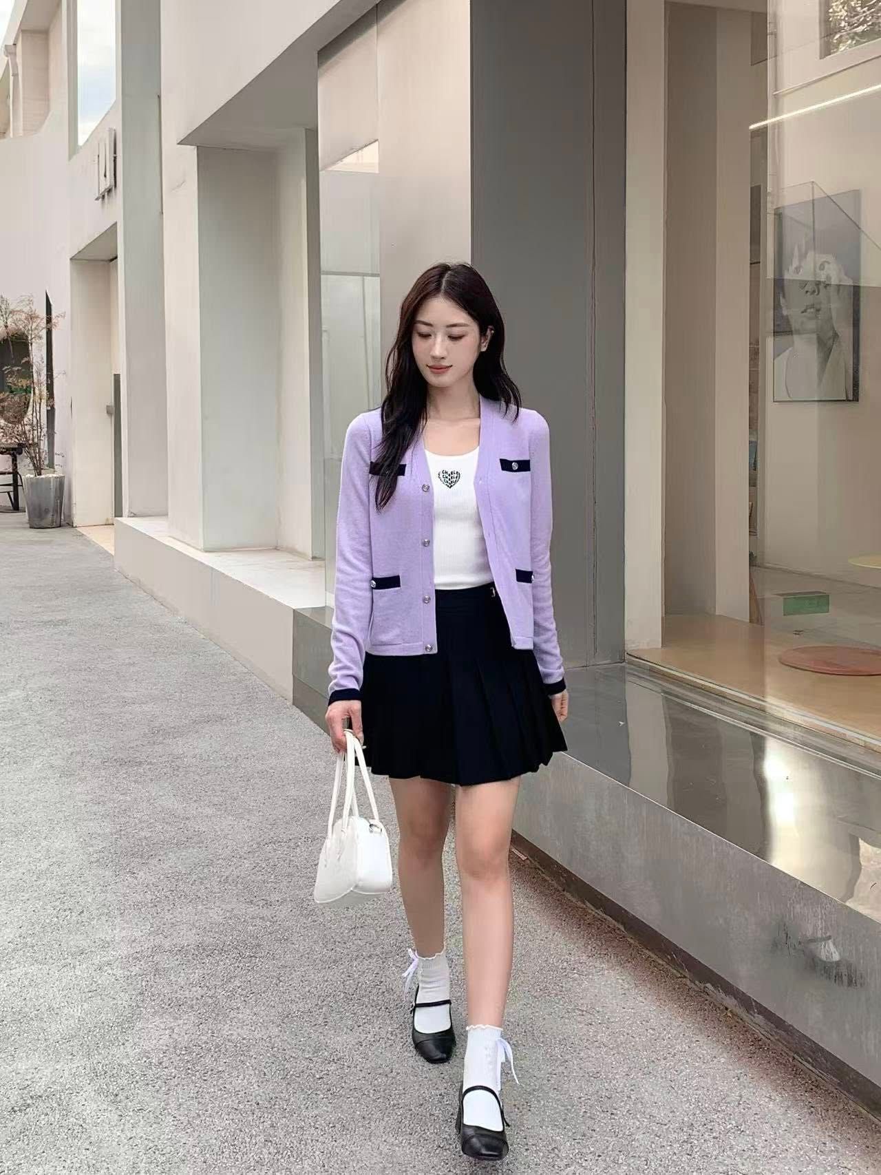  2.Áo CDG tím 4 viền túi đen trước 