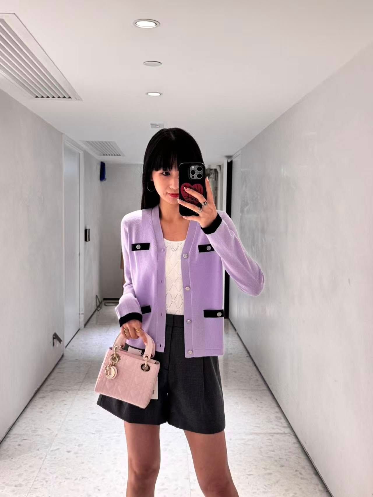  2.Áo CDG tím 4 viền túi đen trước 