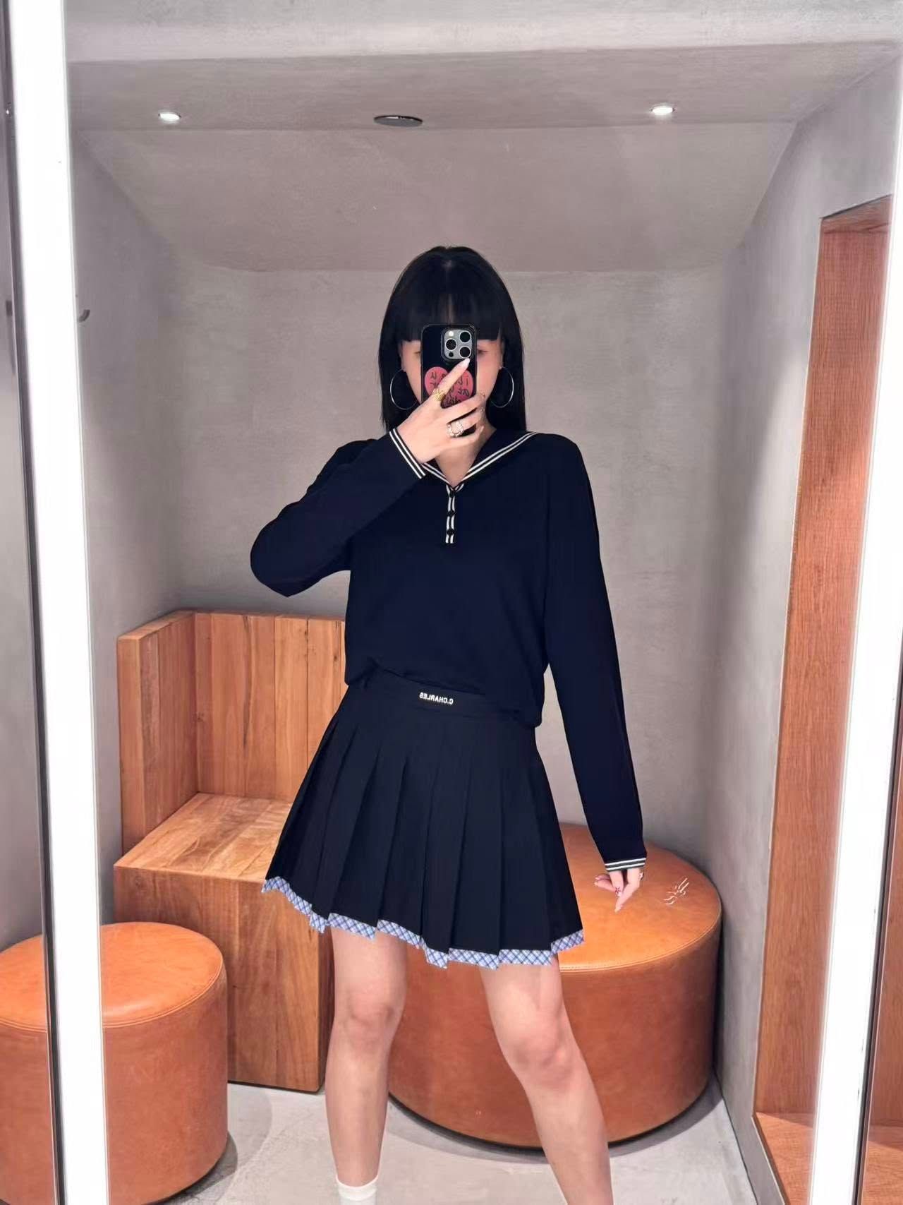  Chân váy đen ngắn viền kẻ xanh ( SET) 