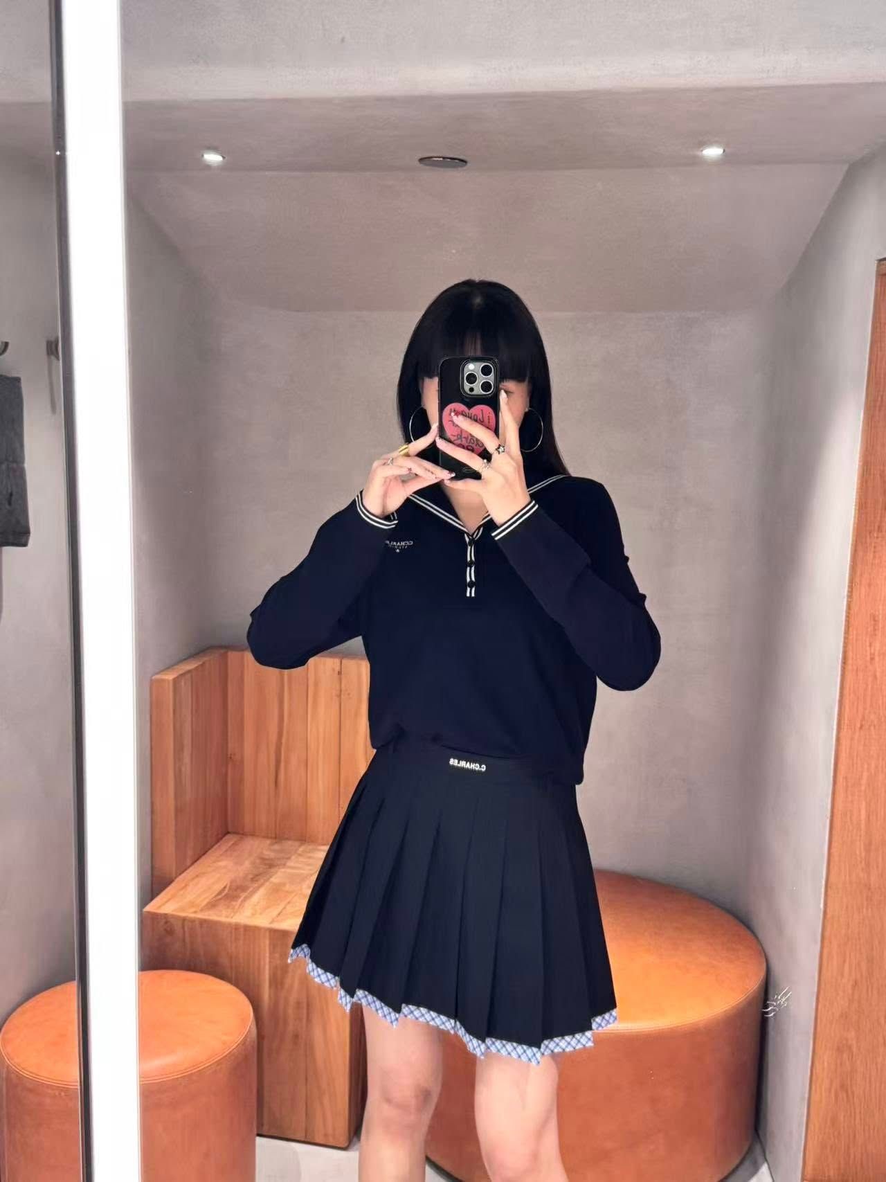  Chân váy đen ngắn viền kẻ xanh ( SET) 