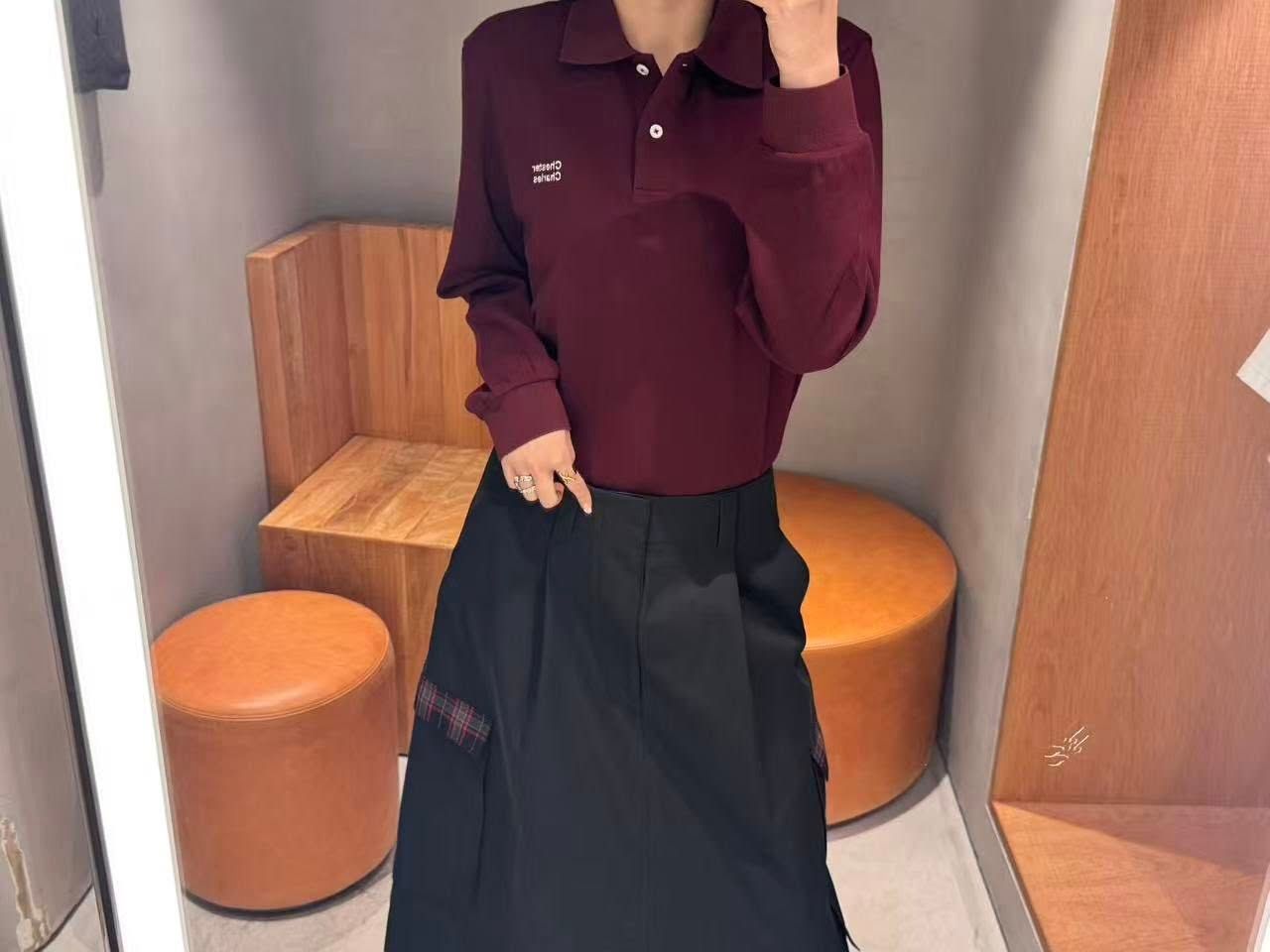  Áo polo đỏ dài tay, chữ nhỏ 1 bên ngực 