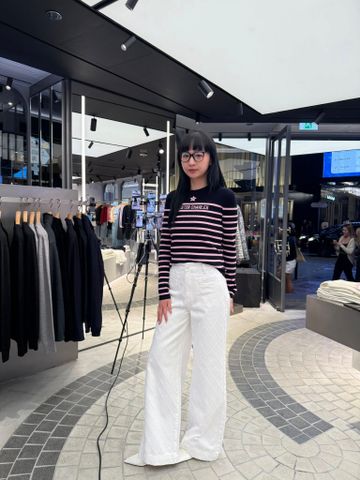  Áo len dài tay đen kẻ ngang hồng - ngôi sao giữa 