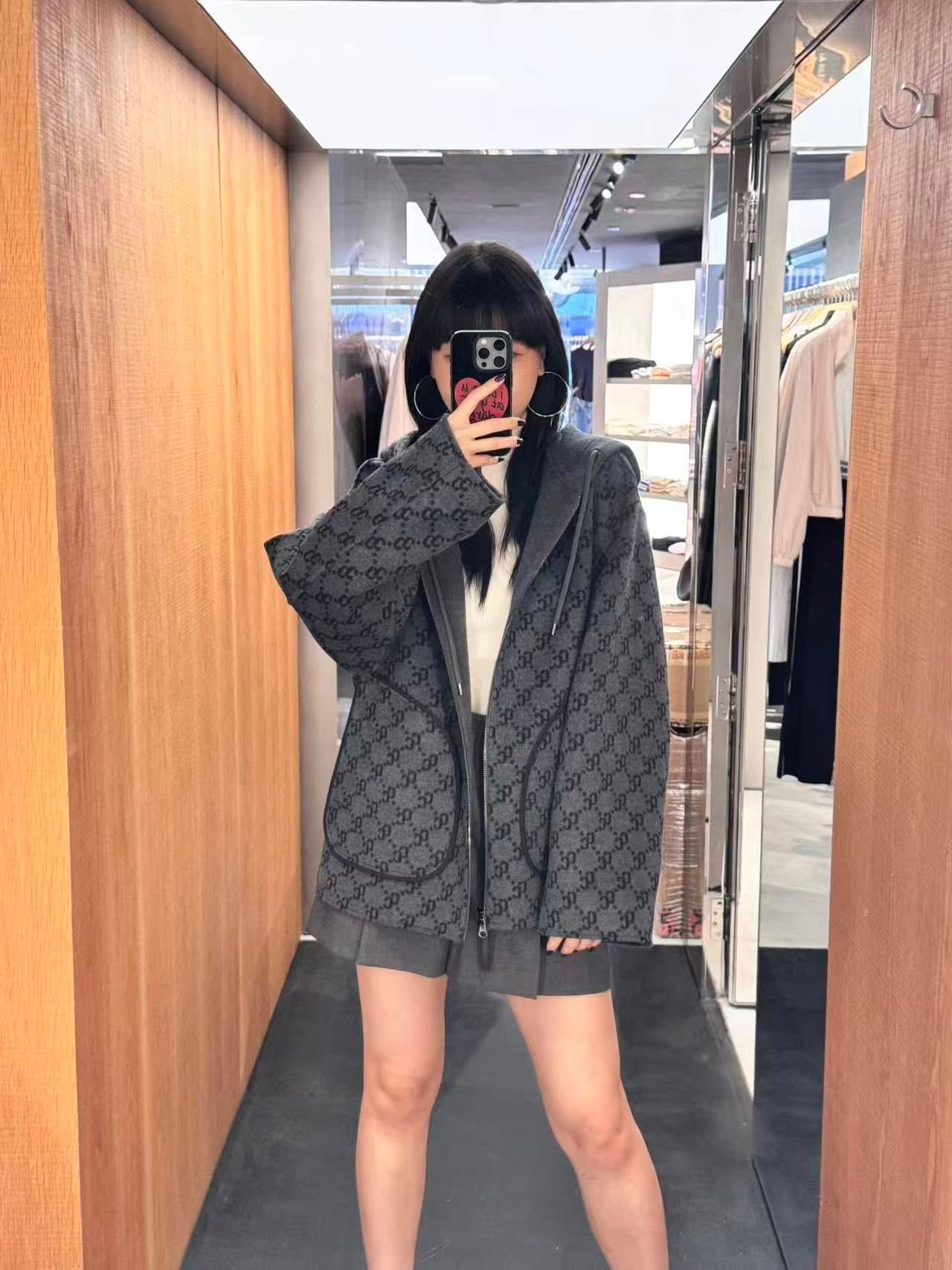  Áo khoác dạ ép xám ( DÀI) có mũ lót full logo 