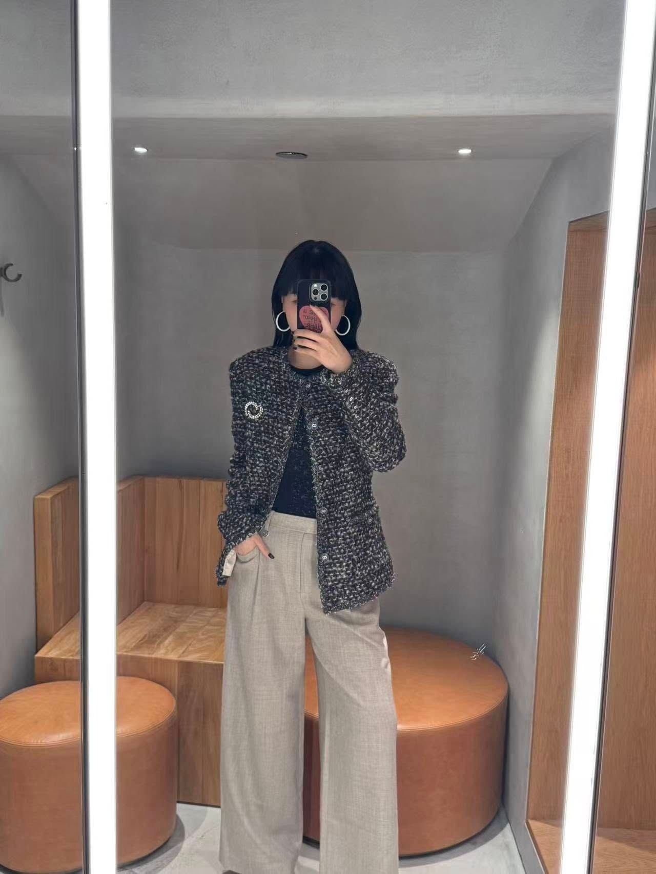  Quần vải màu beige new ss 