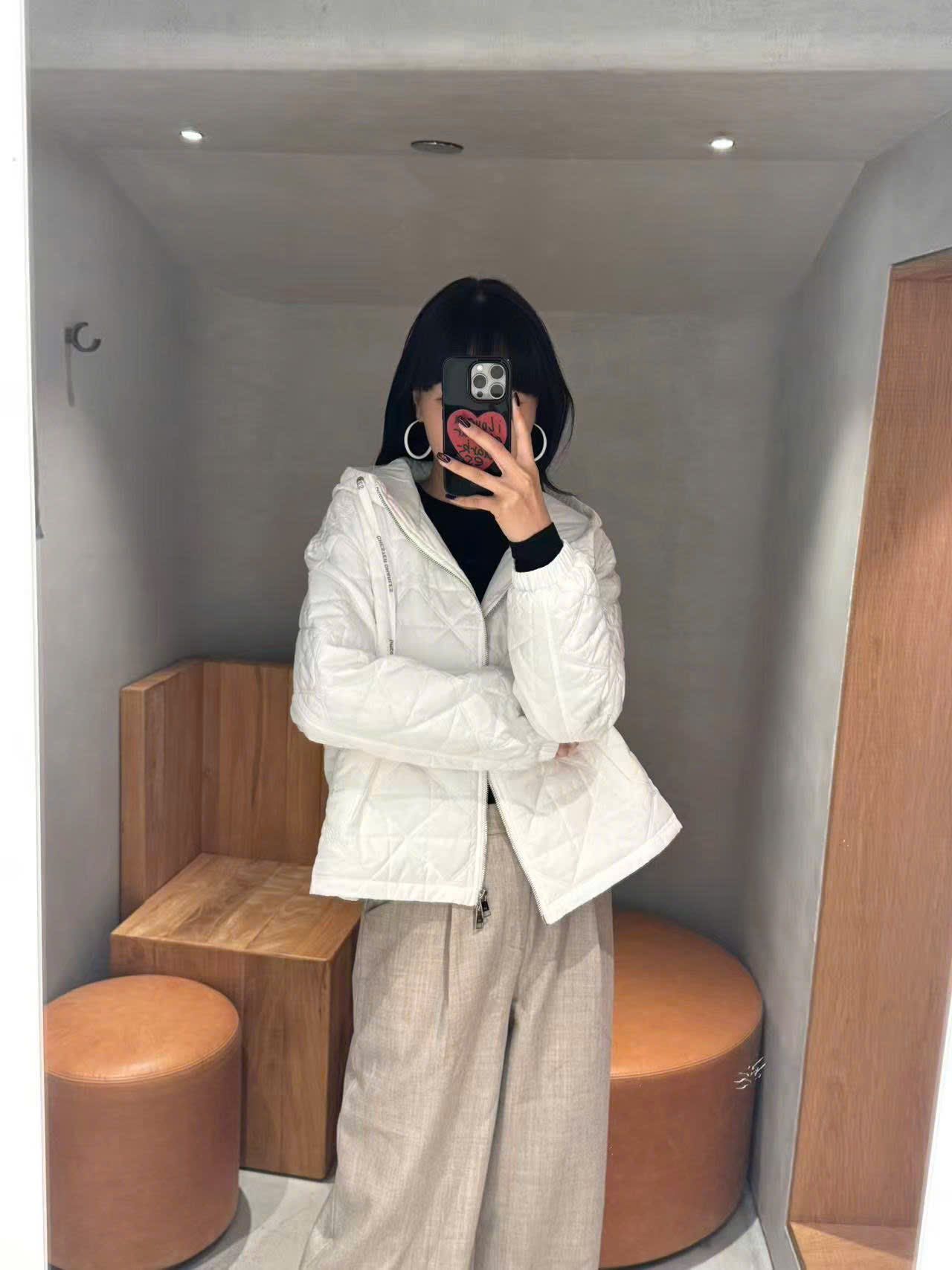  Quần vải màu beige new ss 