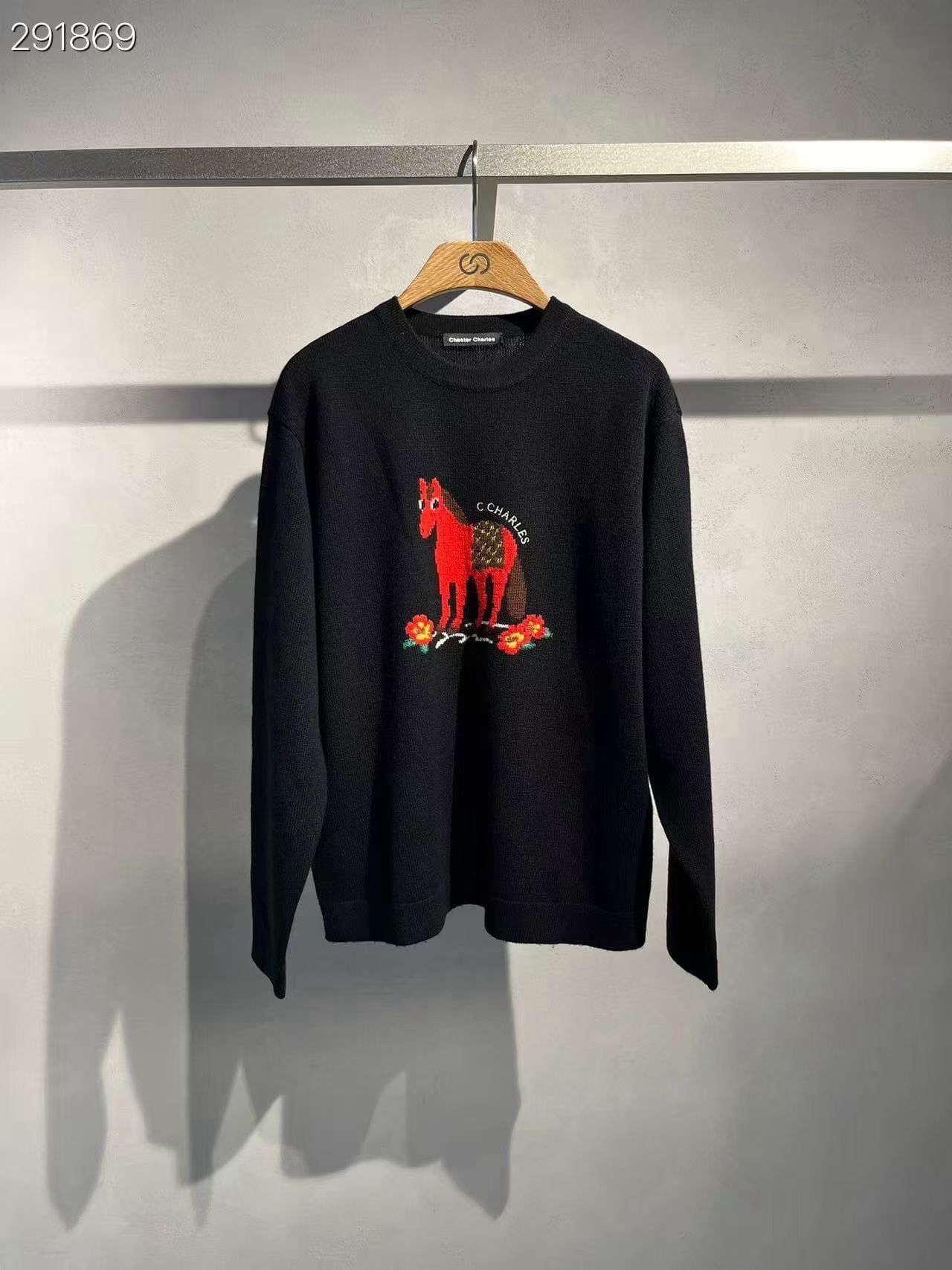  Áo len đen dài tay chú ngựa đỏ 