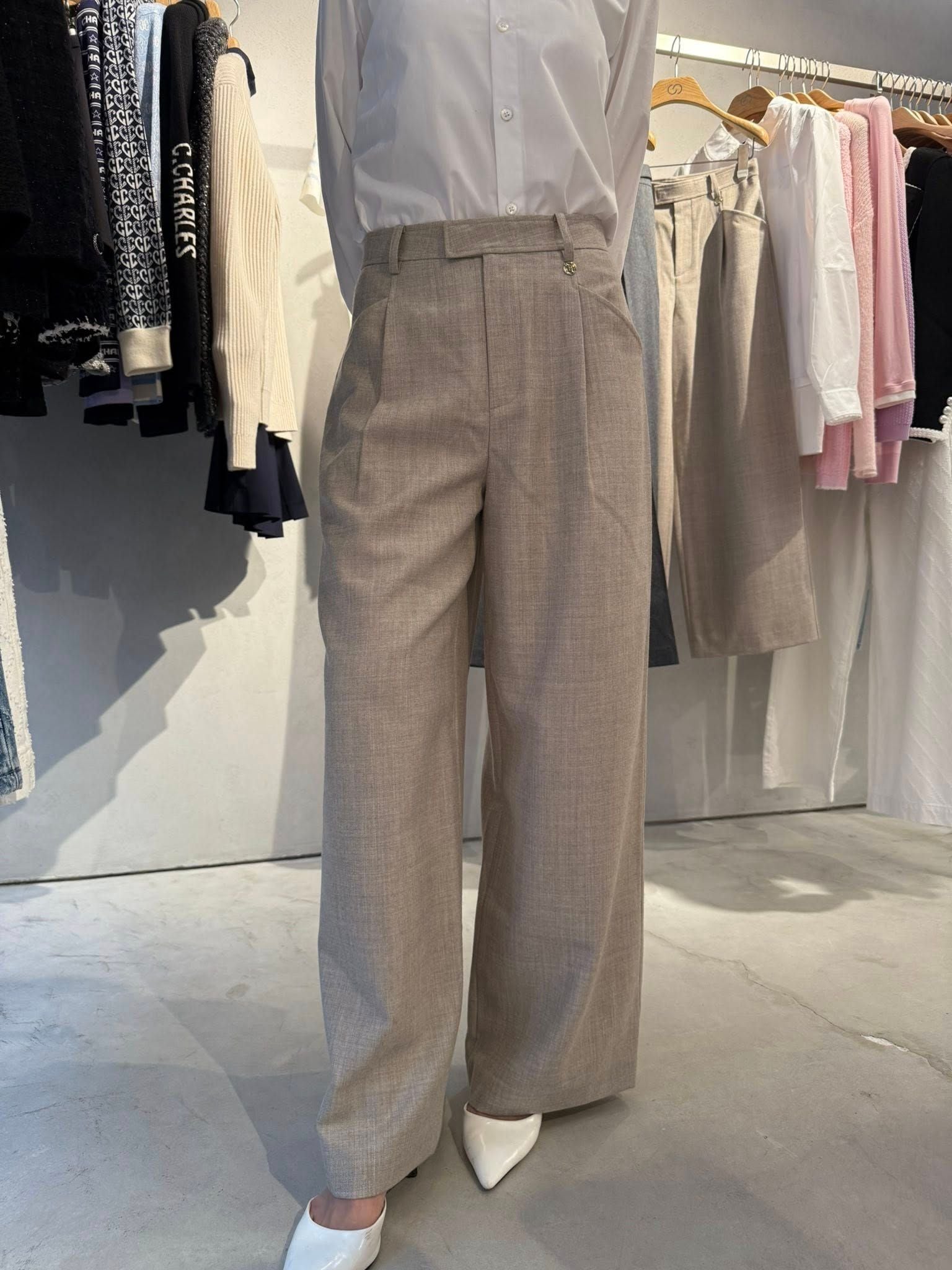  Quần vải màu beige new ss 