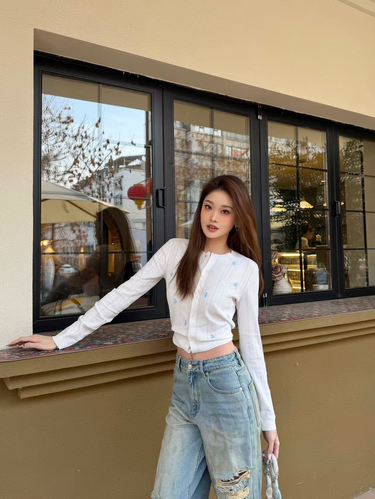  Quần jean rách gối ss25 