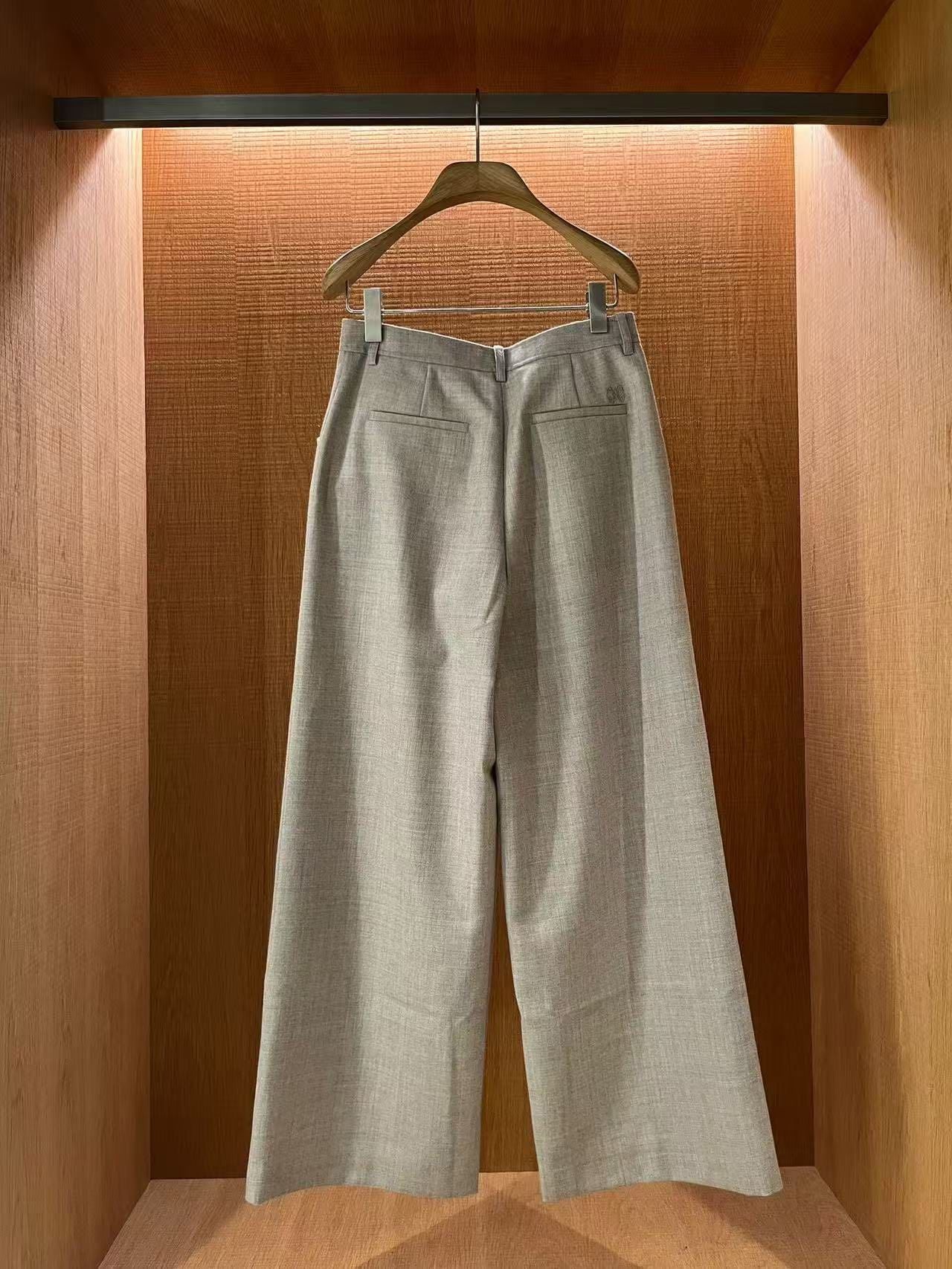  Quần vải màu beige new ss 