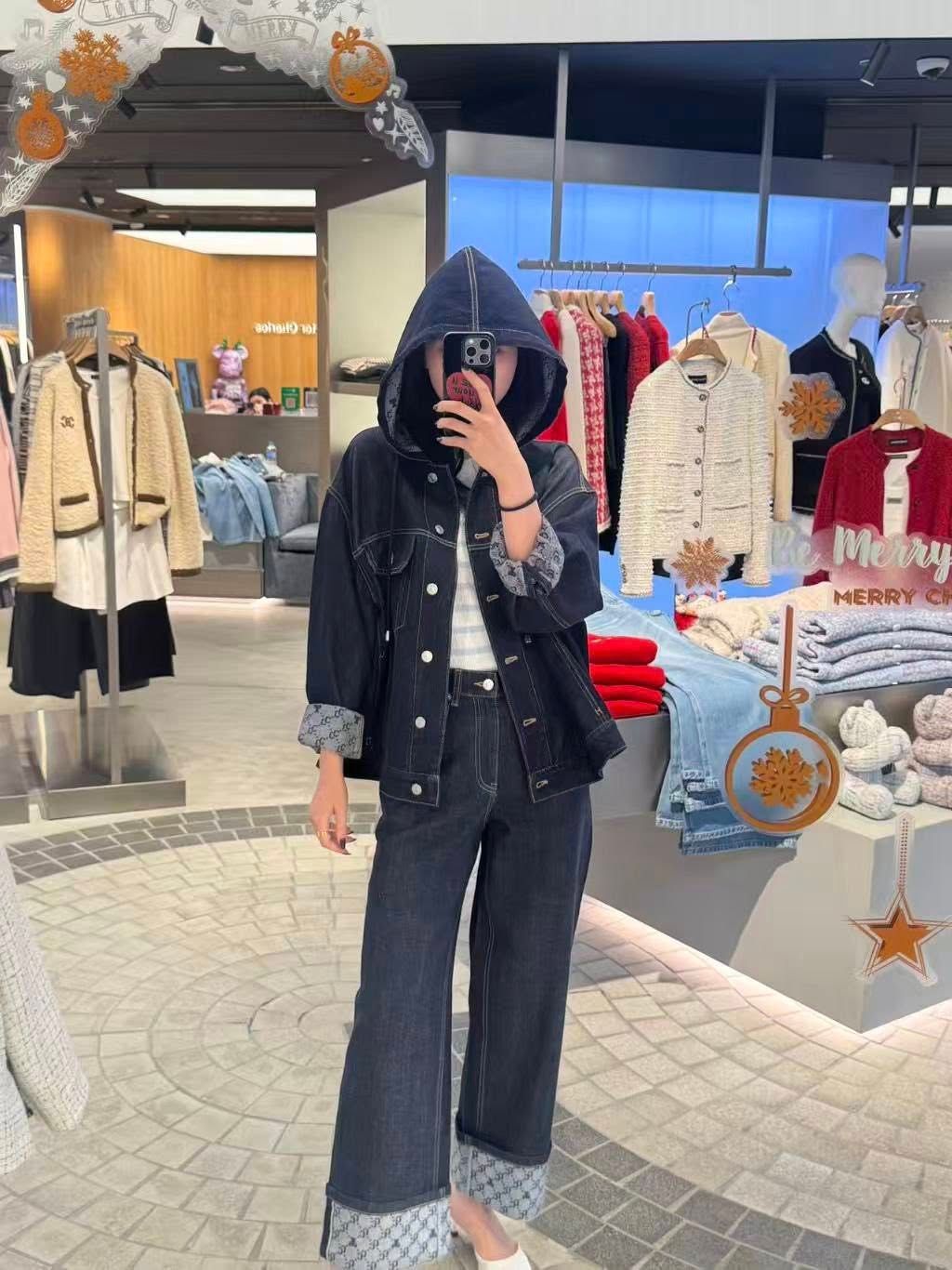  2.Áo Khoác Jean xanh mũ liền lót full logo 