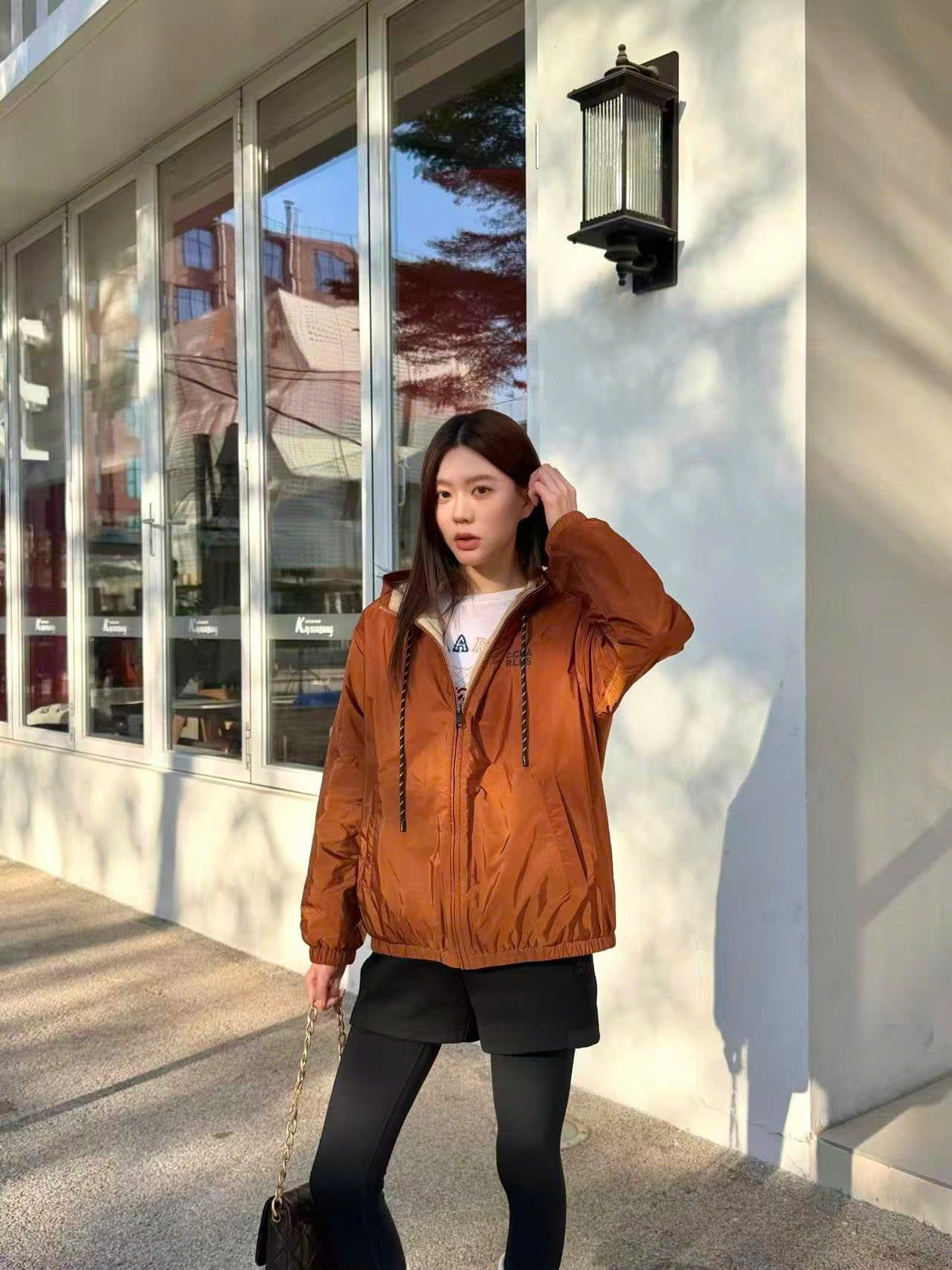  Áo khoác gió nâu 