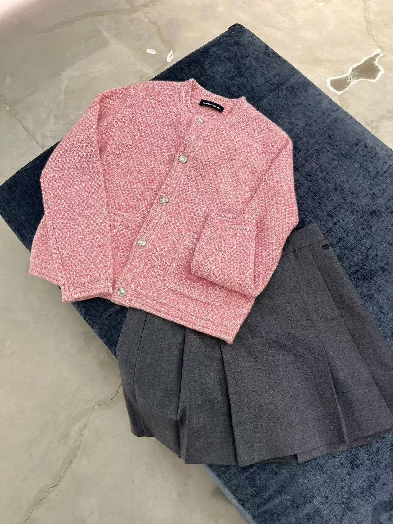  Áo CDG hồng cashmere 2 túi logo 