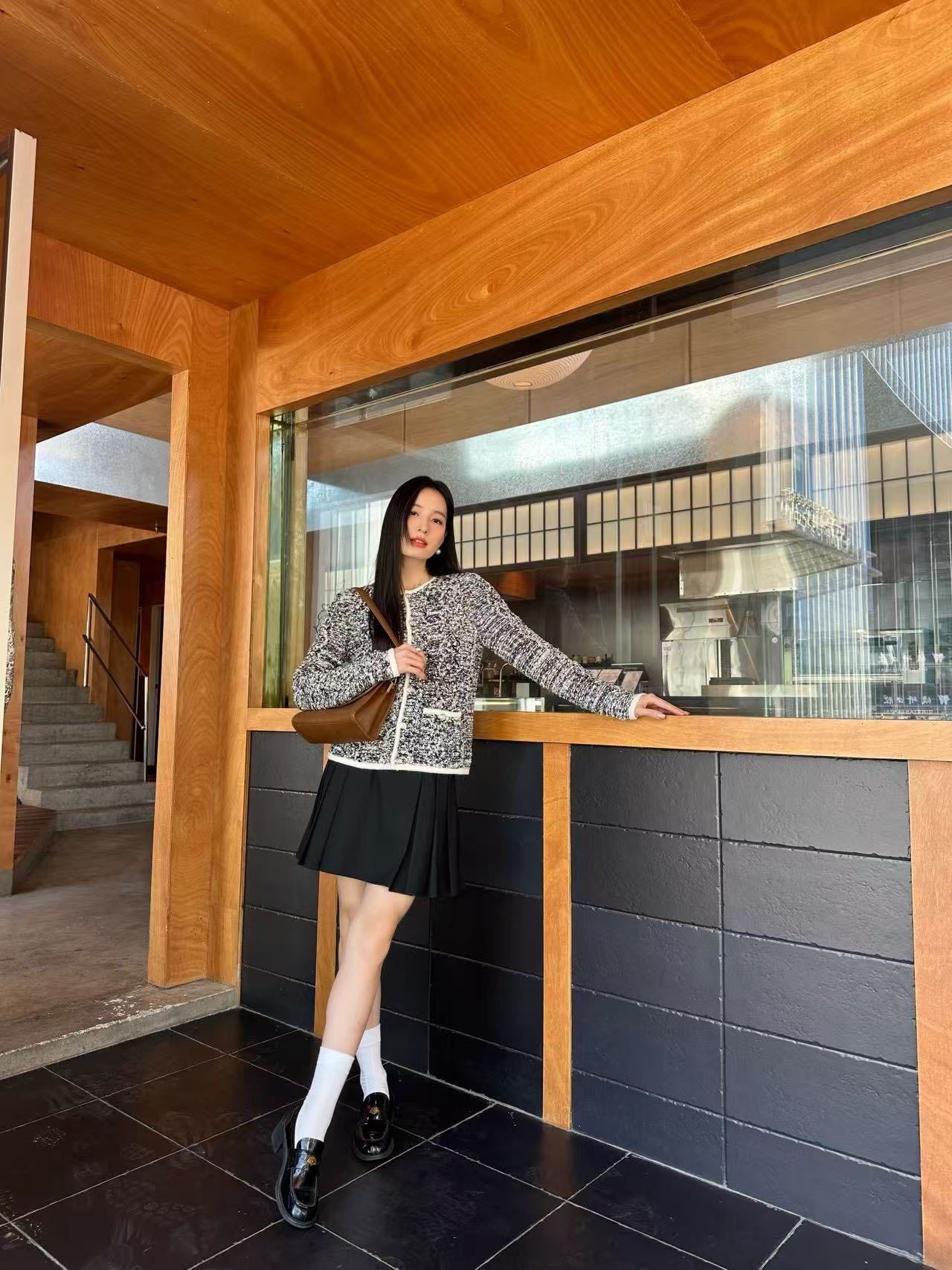  Áo CDG xám viền trắng 