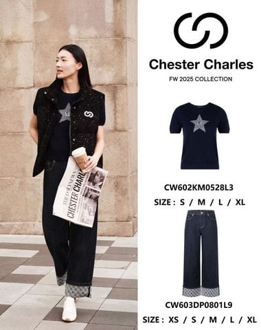  1.Áo navy ngắn tay, ngôi sao lớn đính đá ngực 