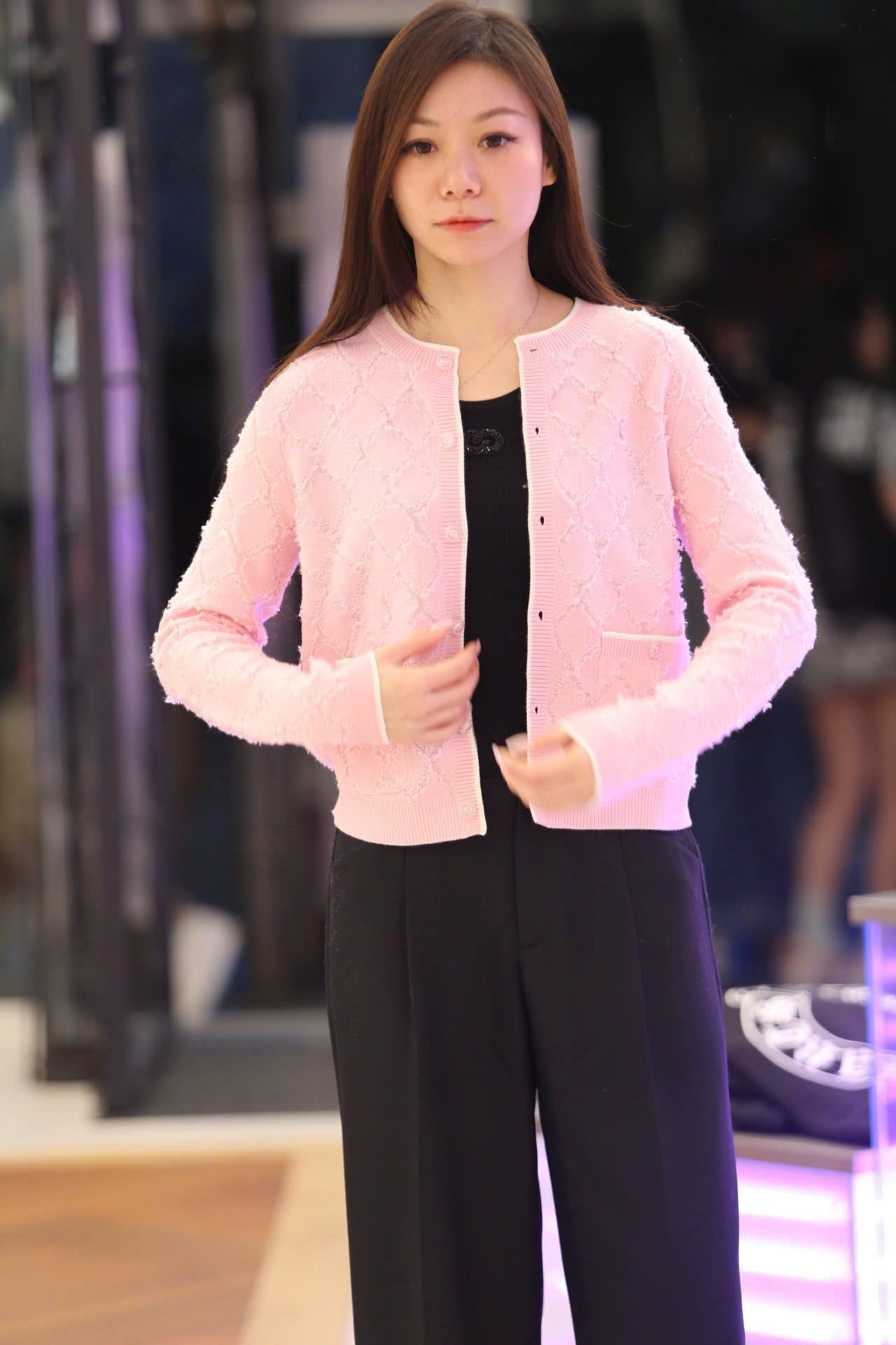 Áo CDG trám hồng dài tay 