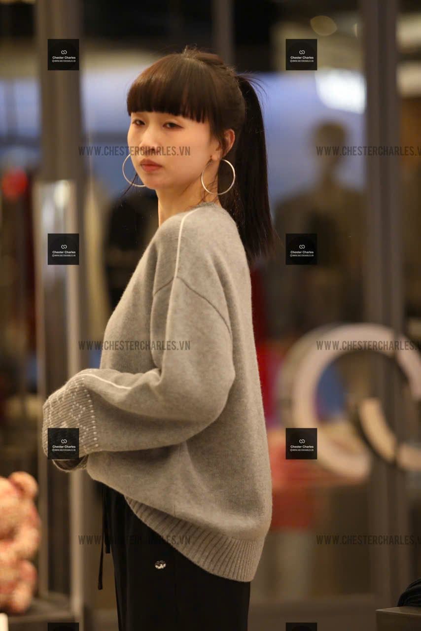  Áo len xám cánh dơi 