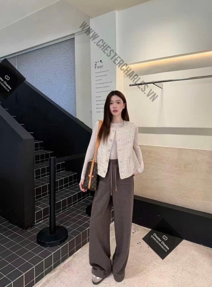  Áo Gile tweed Be kem-2 túi Logo 