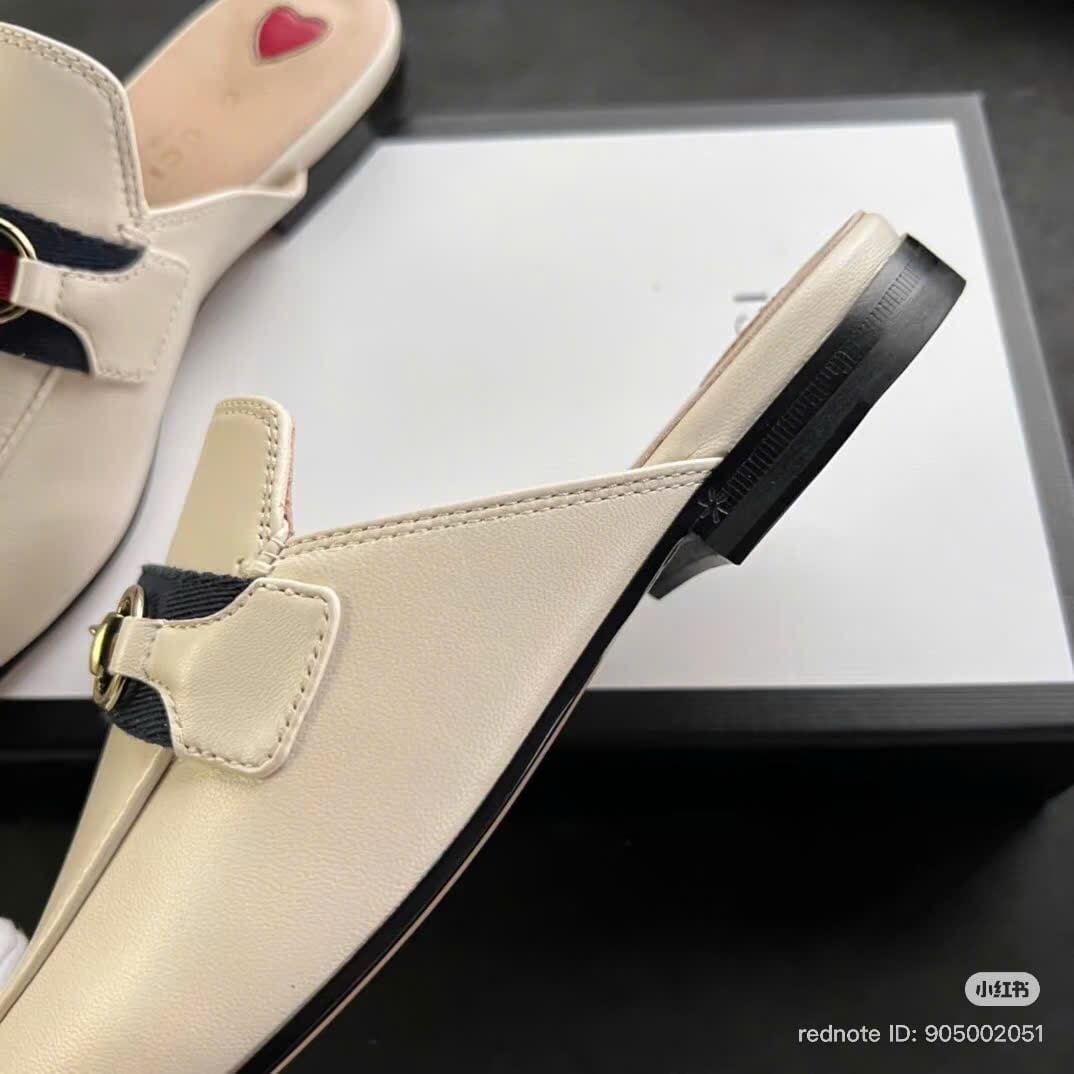  Dép bệt mũi nhọn Gucci trai tim 