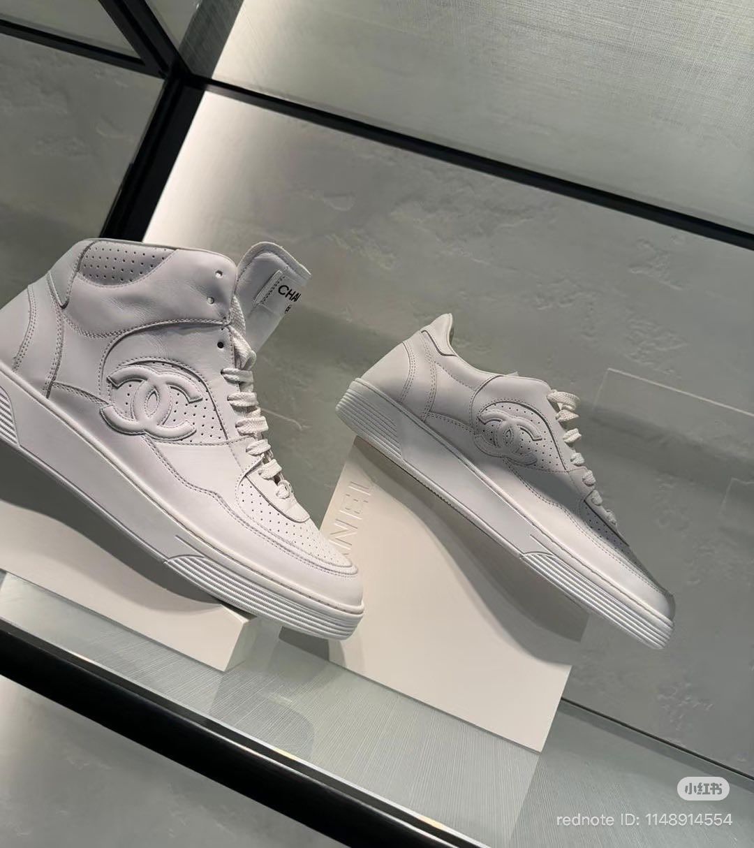  B_29.9__Giầy Chanel trắng cổ cao 