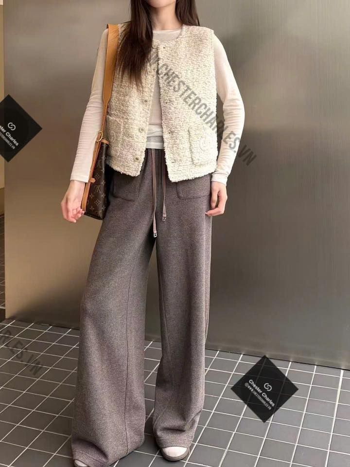  Áo Gile tweed Be kem-2 túi Logo 