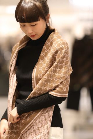  B_11.6__Khăn len GC - ánh kim 