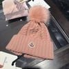  Mũ hồng Moncler 