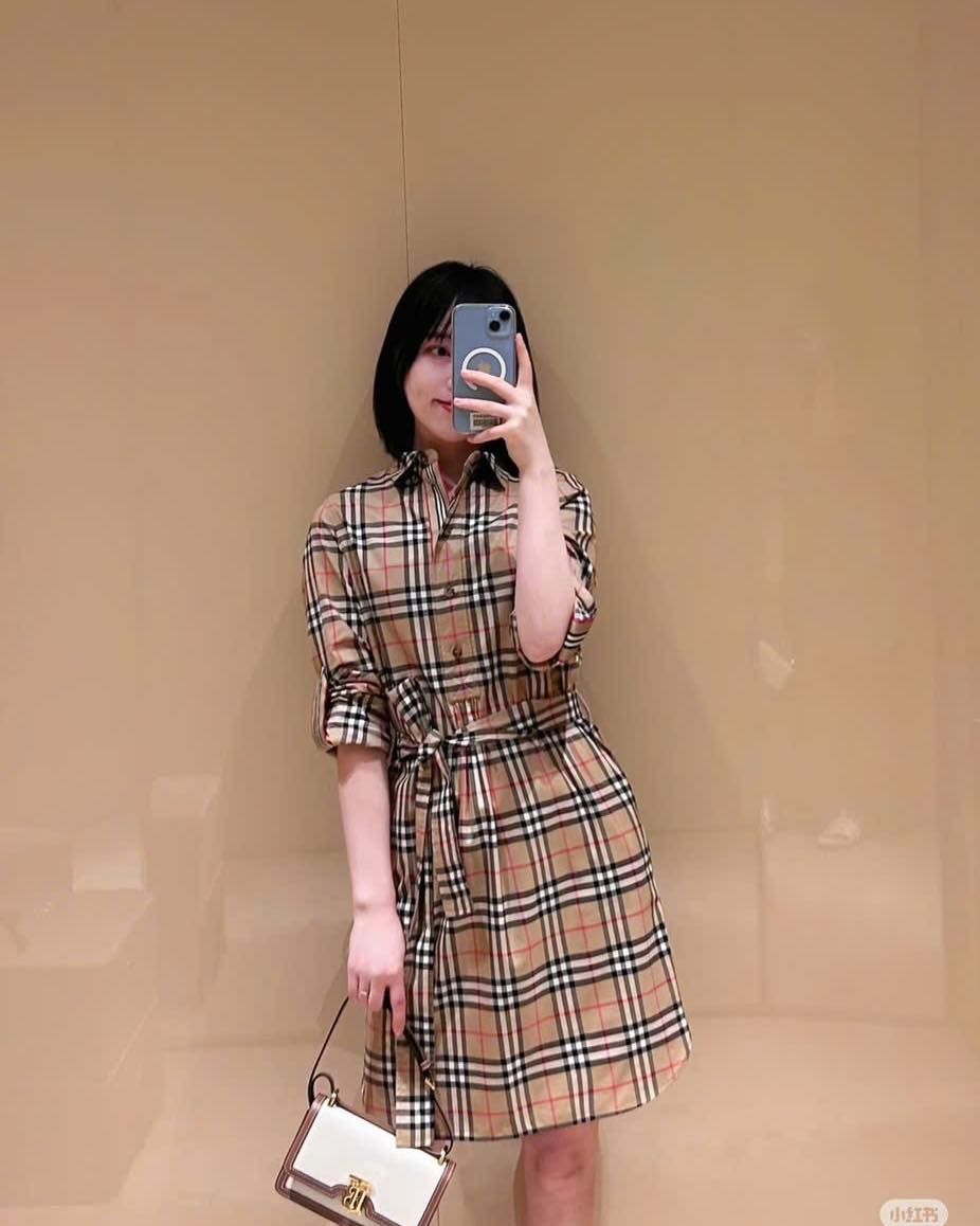  B_9.2__Váy Kẻ BBR , dây thắt eo 