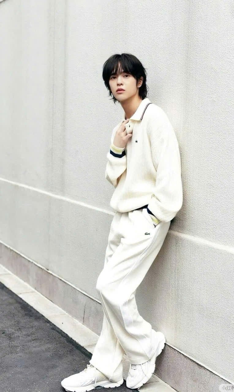  N_3.4__Áo polo len trắng Nam Lacoste viền xanh 