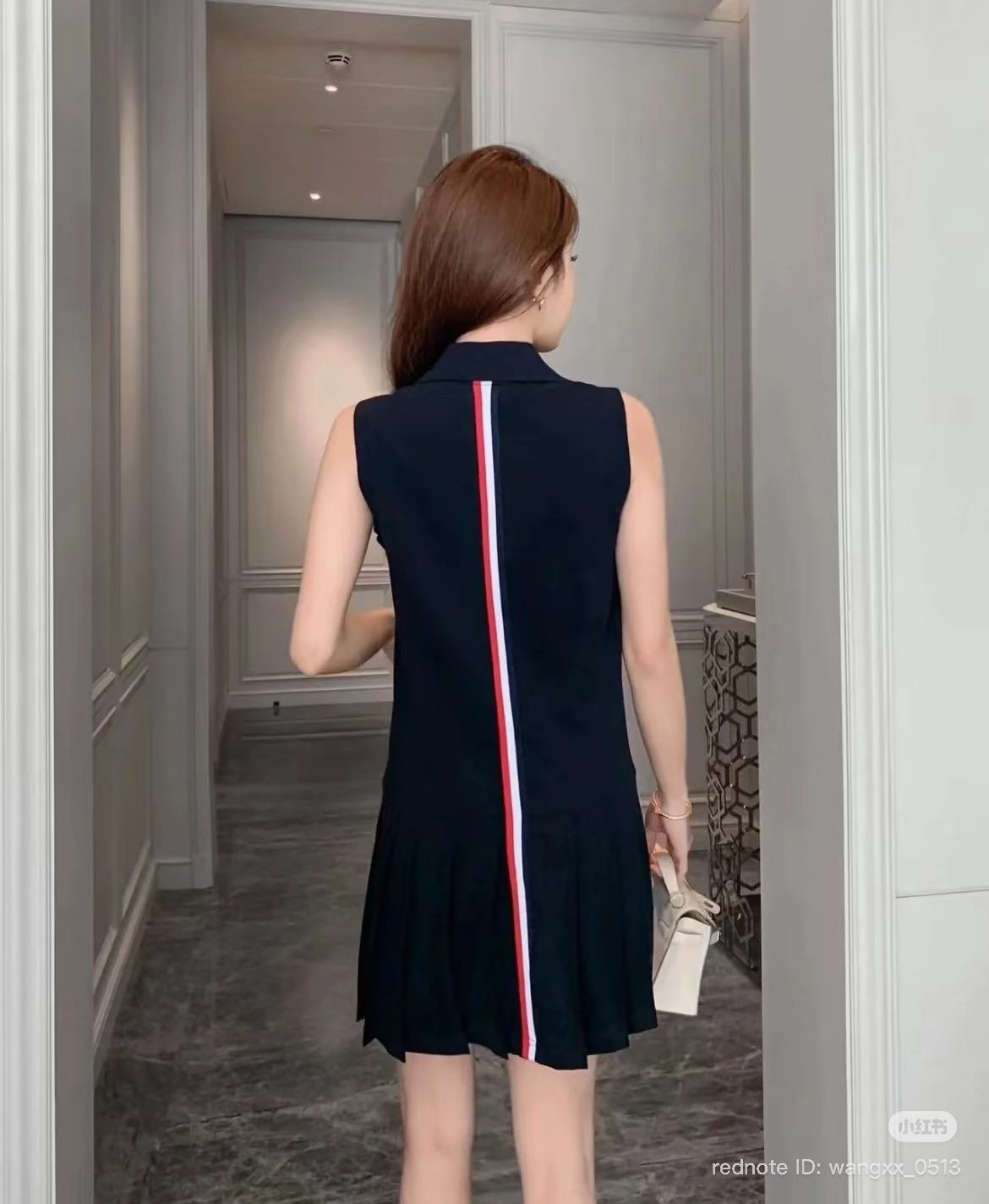  Váy Polo sát nách - Navy sọc lưng 