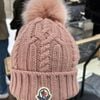  Mũ hồng Moncler 
