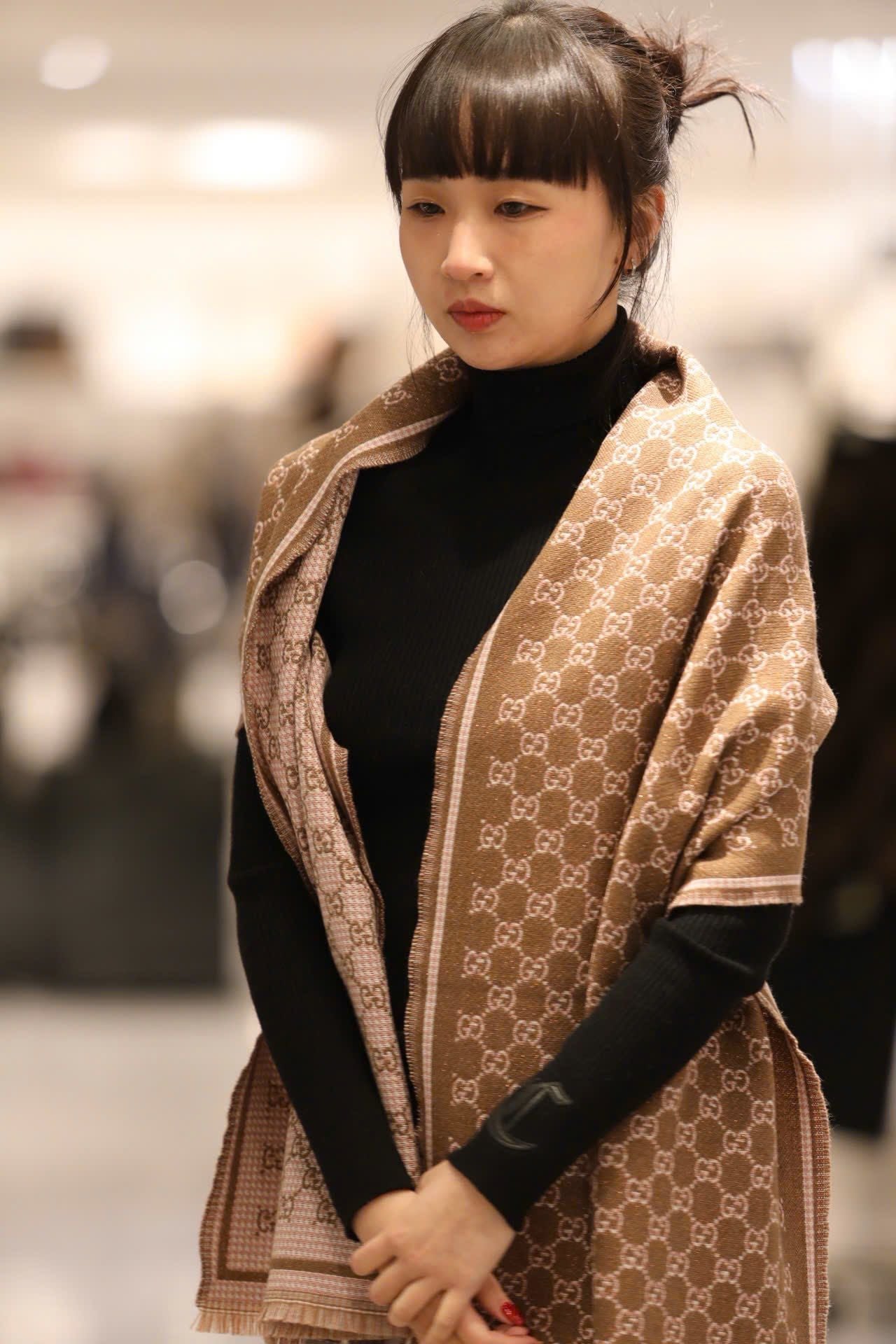  B_11.6__Khăn len GC - ánh kim 