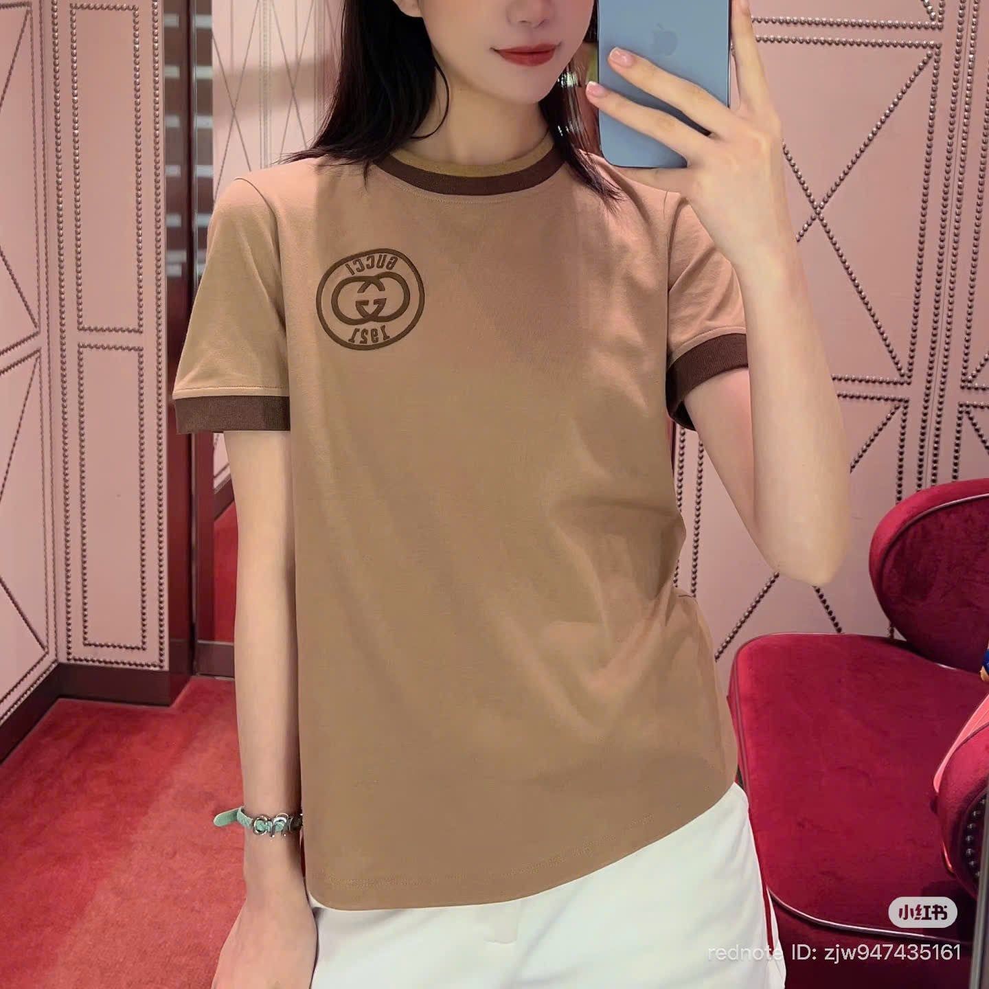  8.6_Áo Gucci nâu logo ngực 1921 