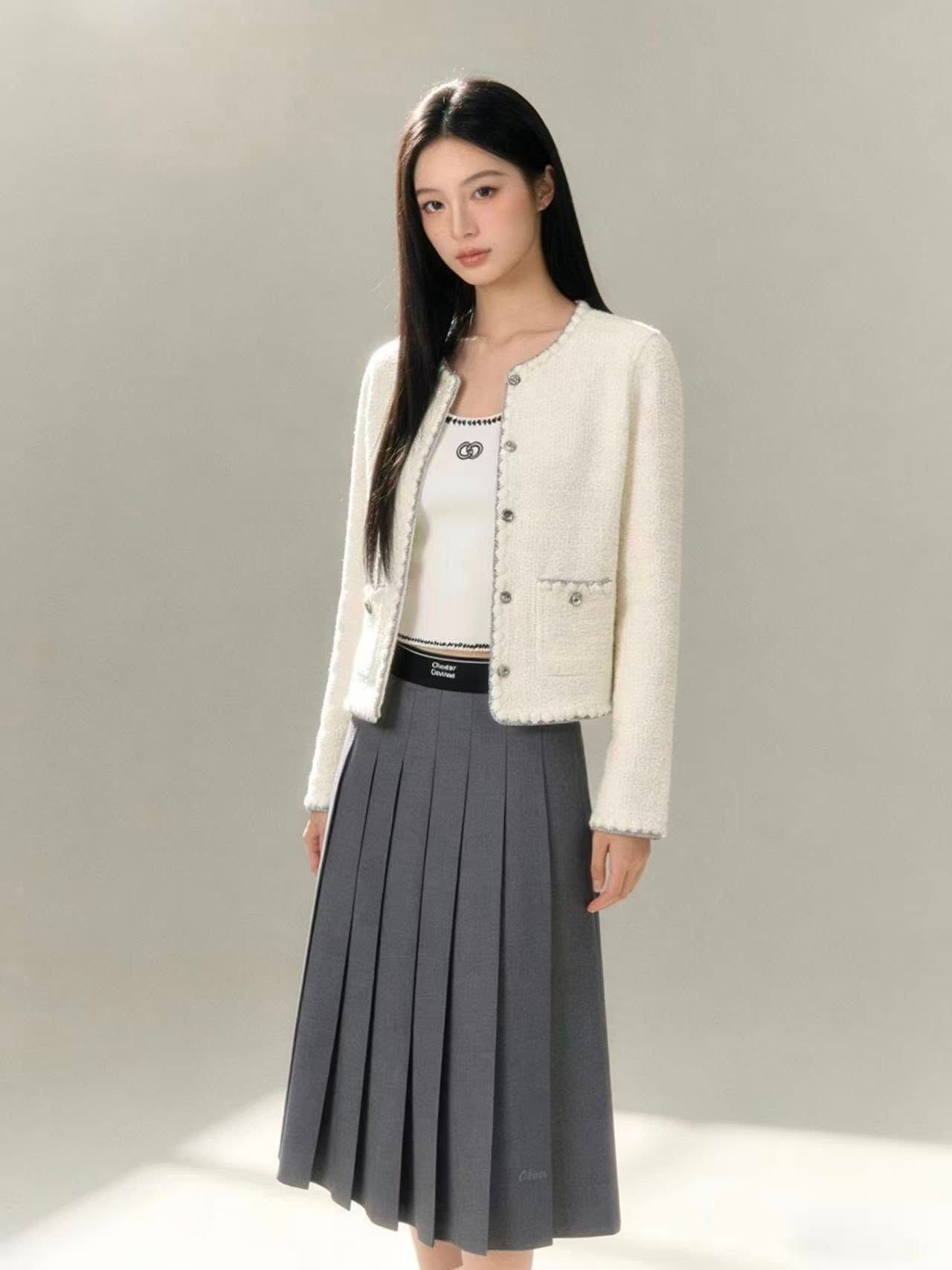  Áo CDG trắng viền 2 túi trước 