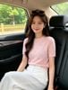  Áo ngắn tay Monogram, cổ tròn hồng pastel 