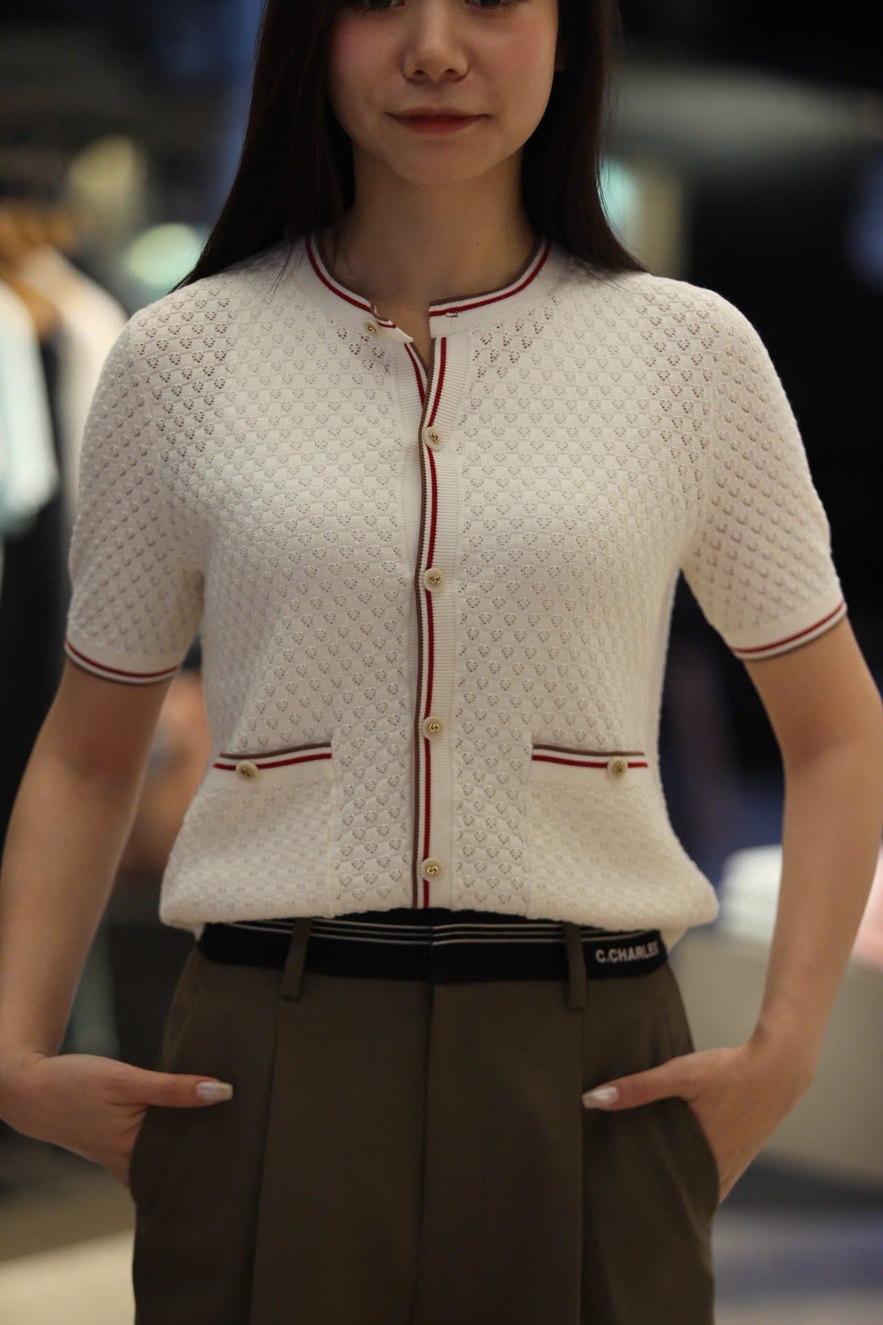  Áo CDG ngắn tay kem viền đỏ Burgundy 