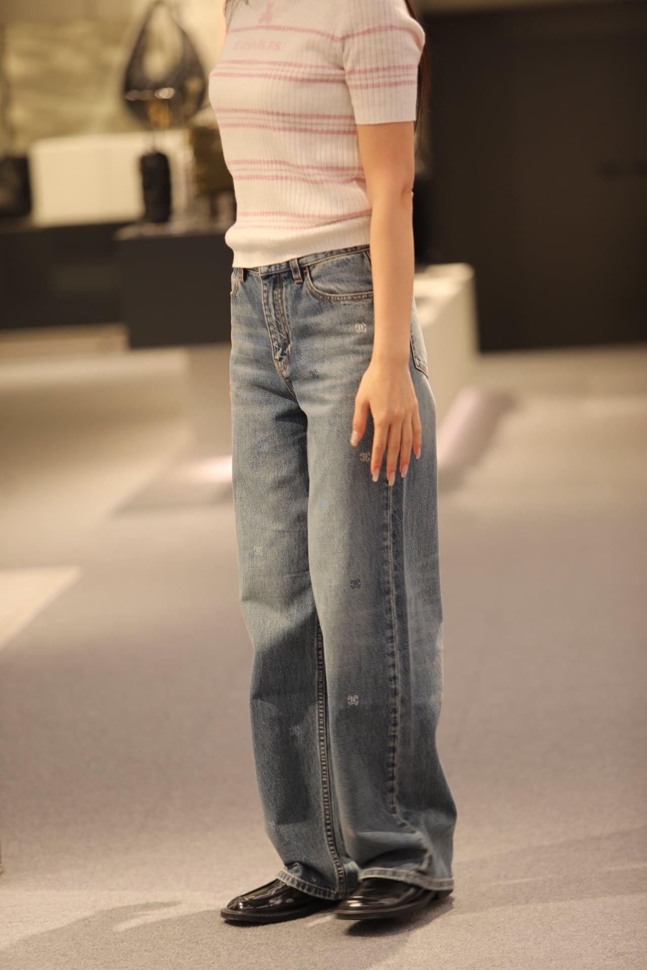  2.Quần jean - logo New ss 