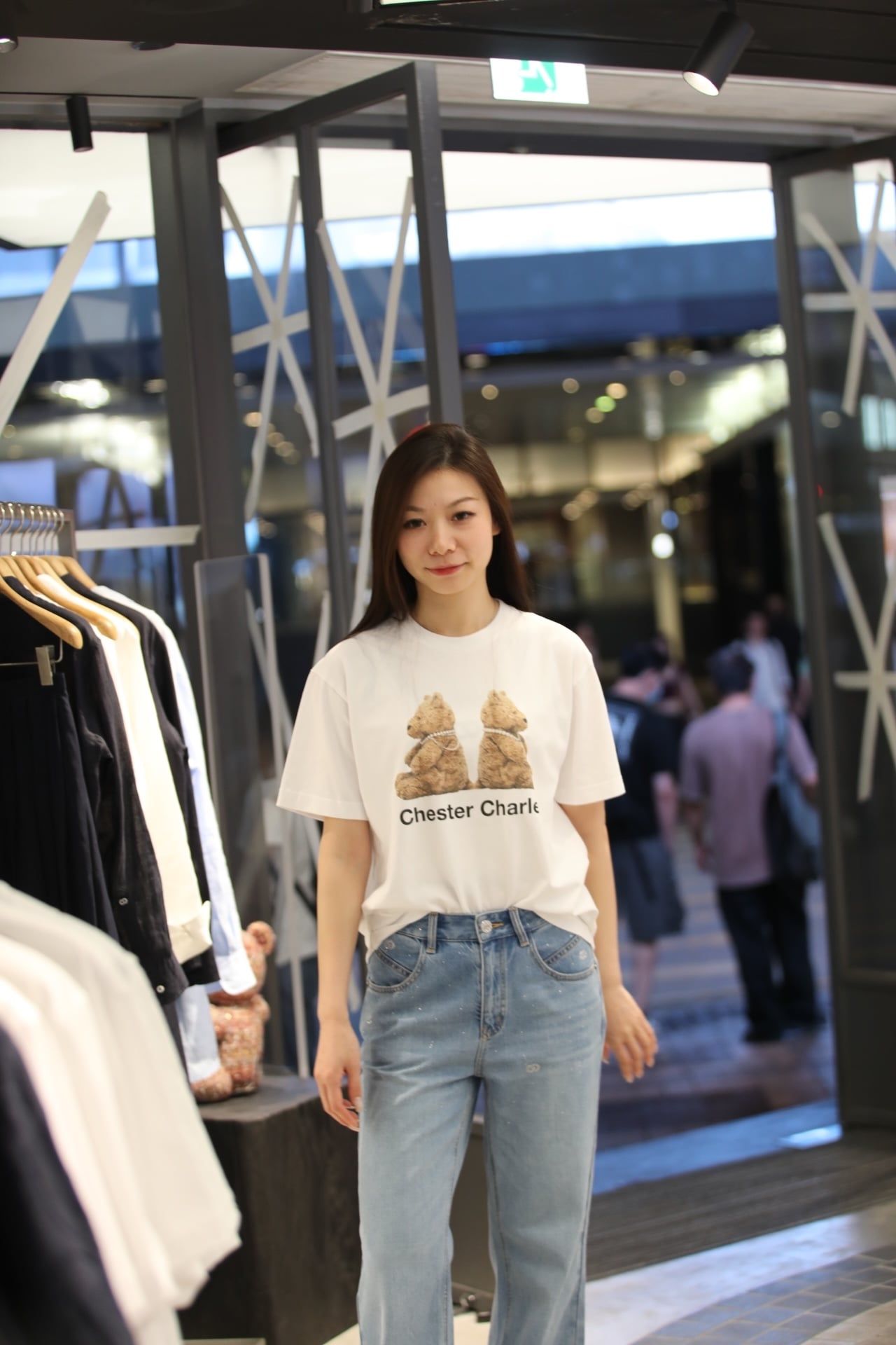  Jean xanh nhạt đính đá vẩy 